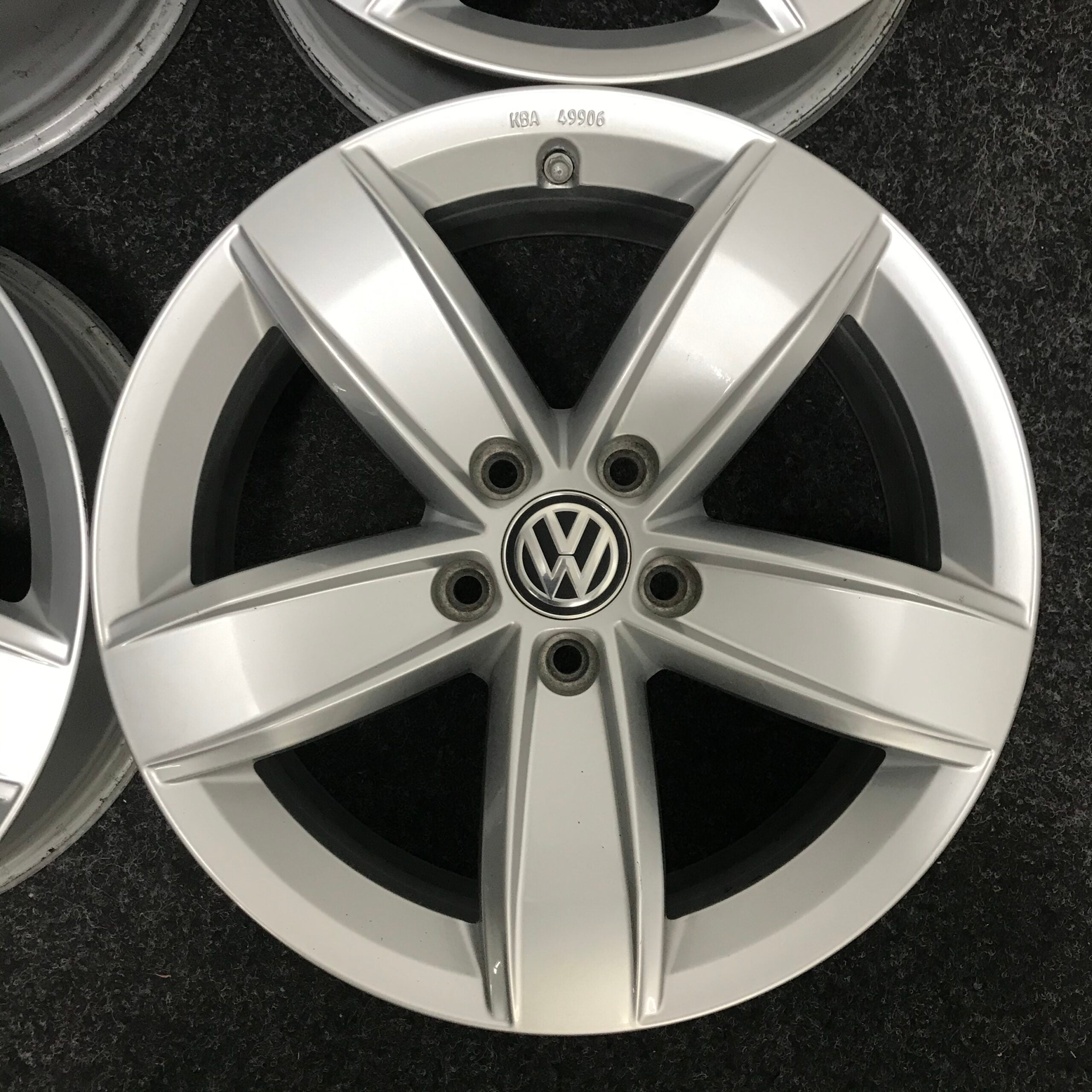 Jante VW Passat B8 T-Roc Tiguan EOS R17