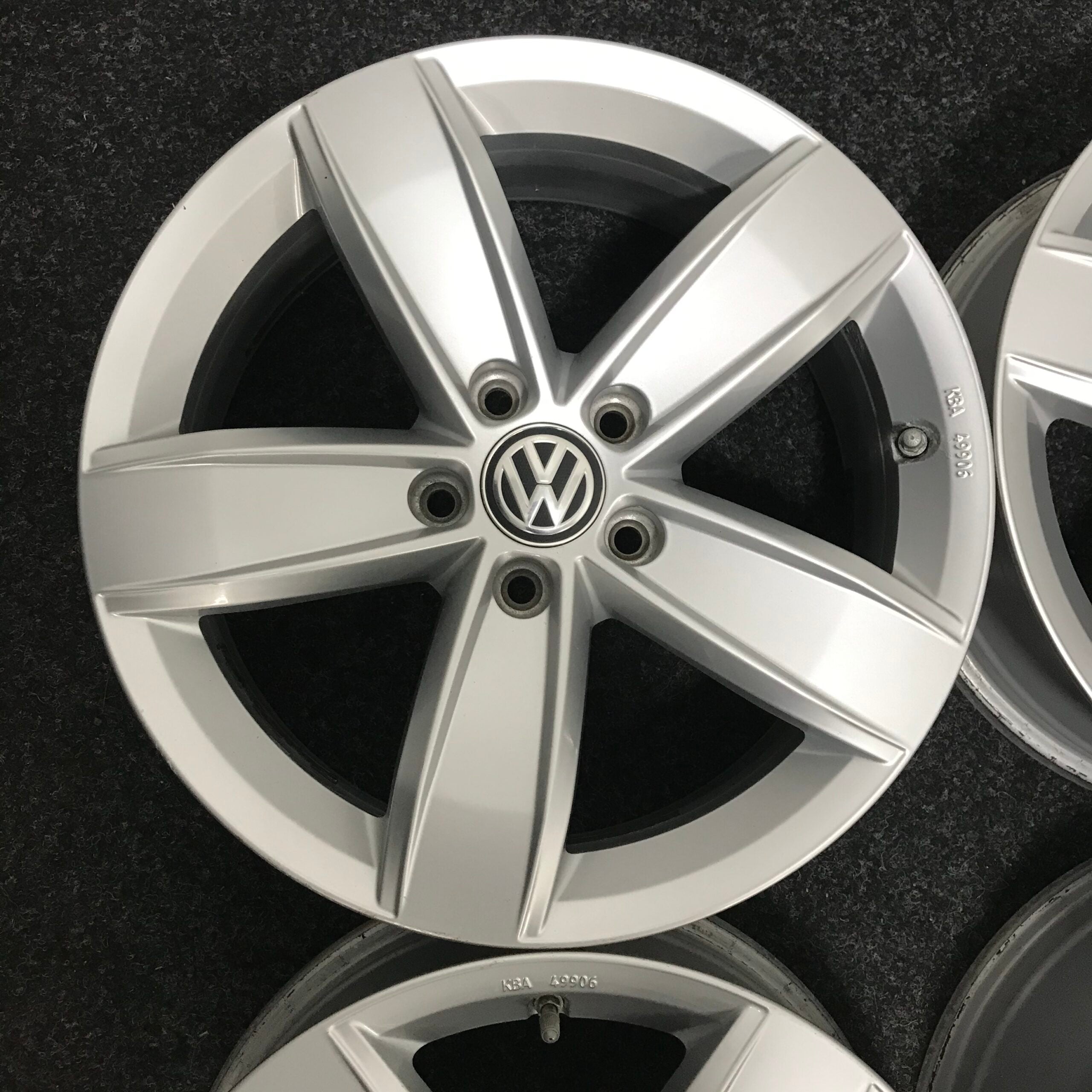 Jante VW Passat B8 T-Roc Tiguan EOS R17