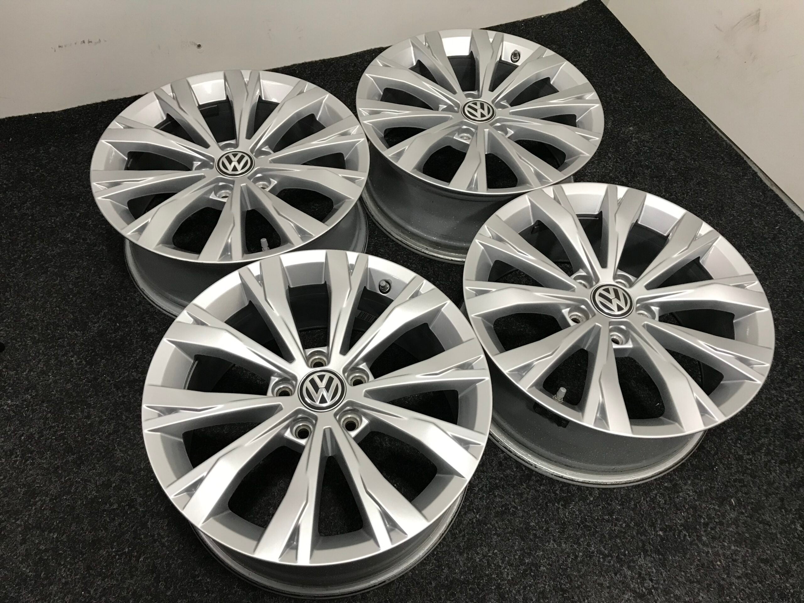 Jante VW R17 Tiguan Passat T-ROC Touran Sharan