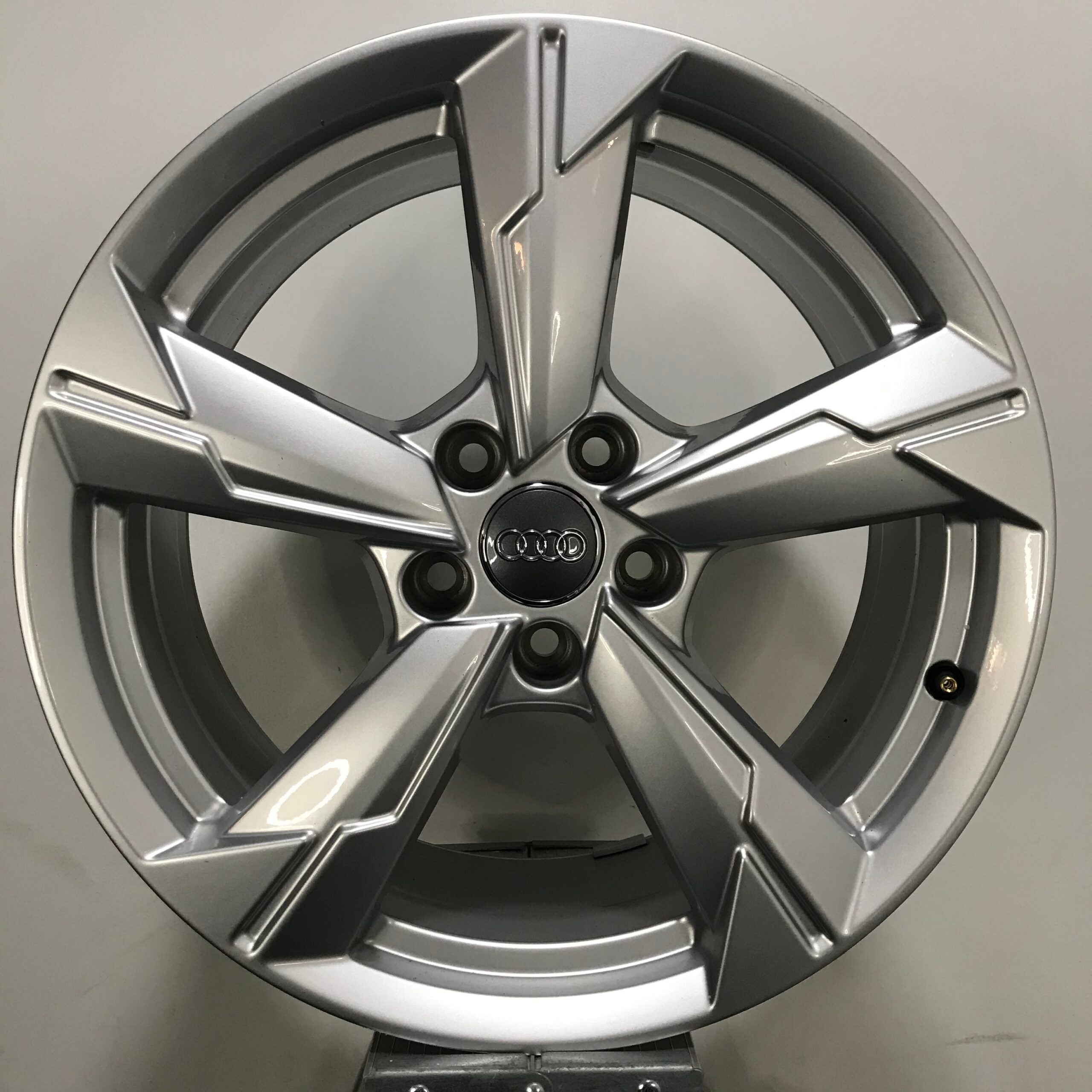 Jante Audi A6 4K C8 A4 Q5 R18