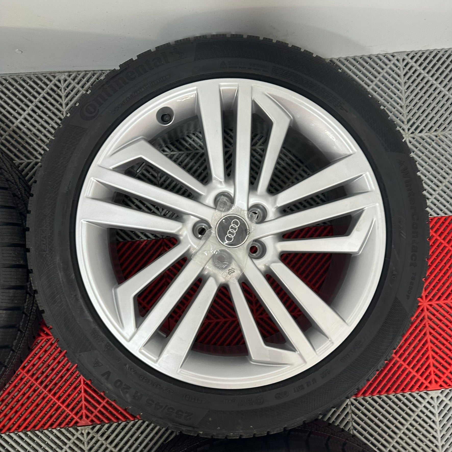 ❄️Jante Audi Q5 FY *NOI* R20  80A601025L