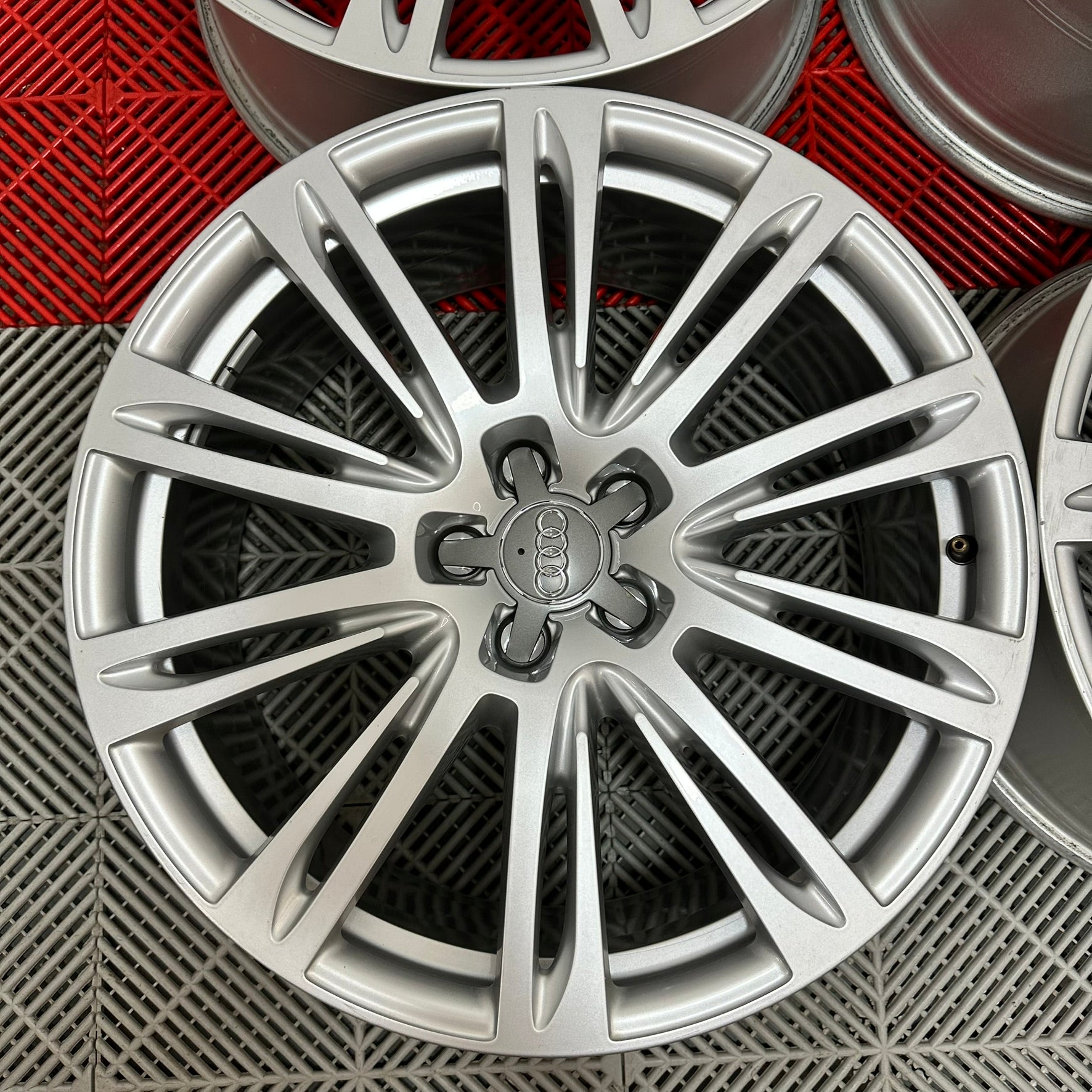 ❄️Jante Audi A8 D5  S-Line R20