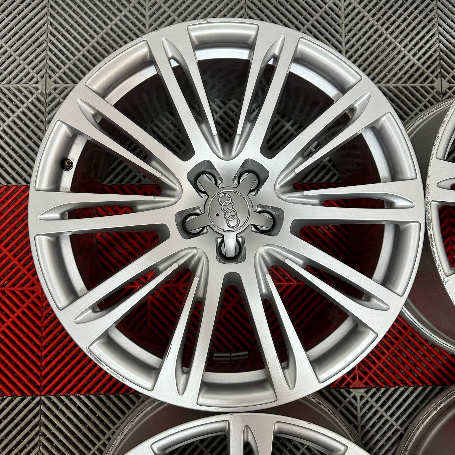 ❄️Jante Audi A8 D5  S-Line R20
