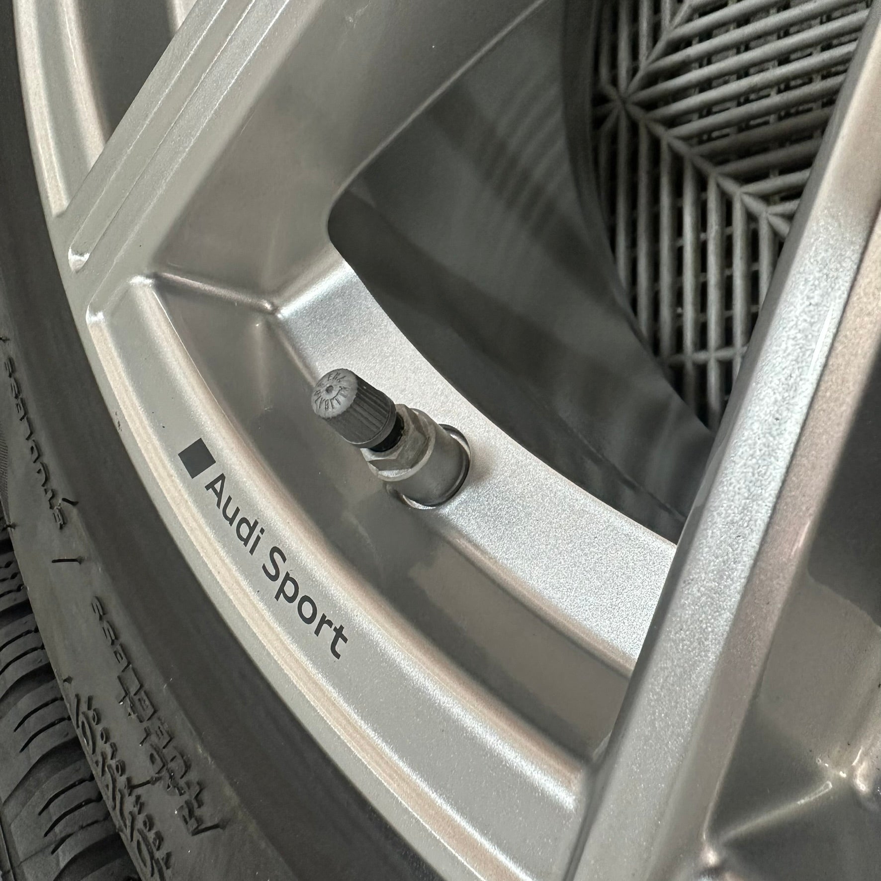 ❄️Jante Audi RSQ8 R22 anv iarna 275/40 22