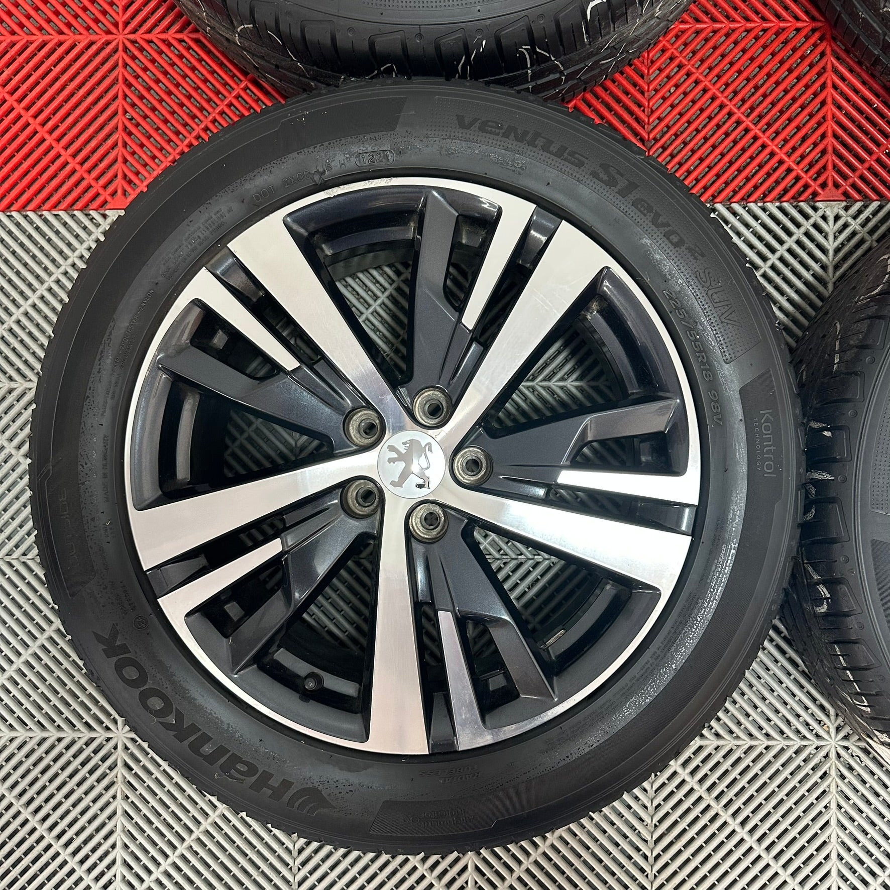 ☀️Jante Peugeot 3008 R18  anv vara 225 55 18