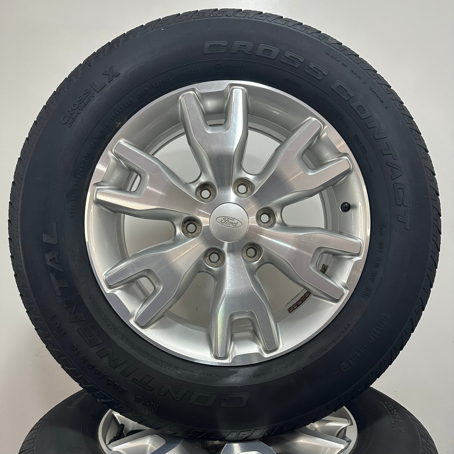 ☀️Jante Ford Ranger R18 anv 265 60 18