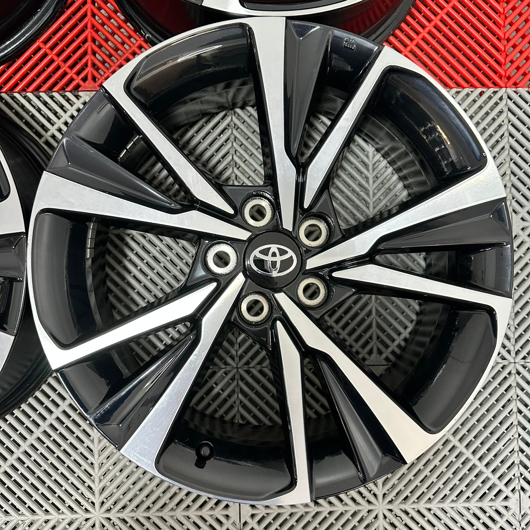 Jante Toyota C-HR CHR R18 7Jx18 ET35