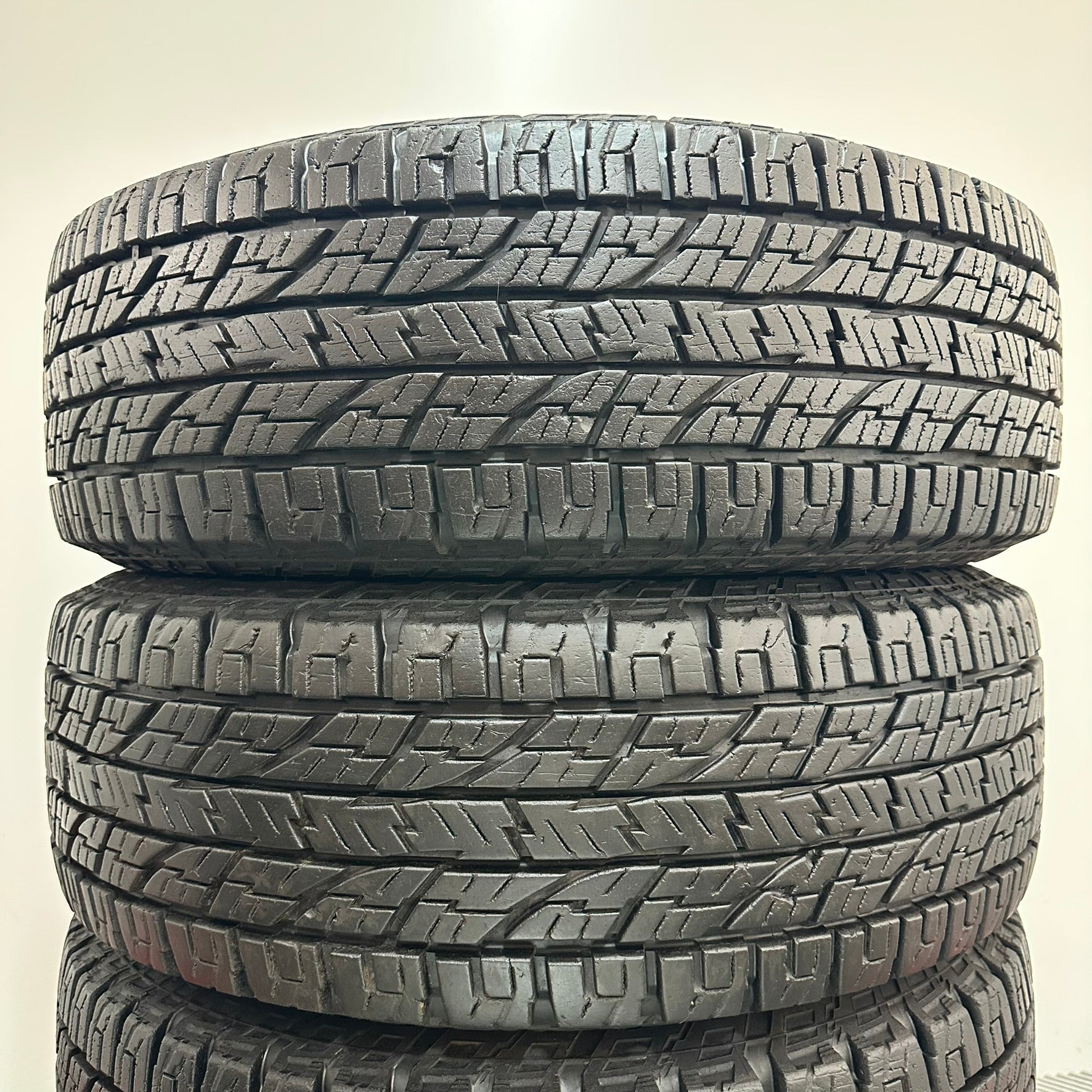 ❄️Jante Toyota Landcruiser J250 R20 anv all season A/T 265/60 R20