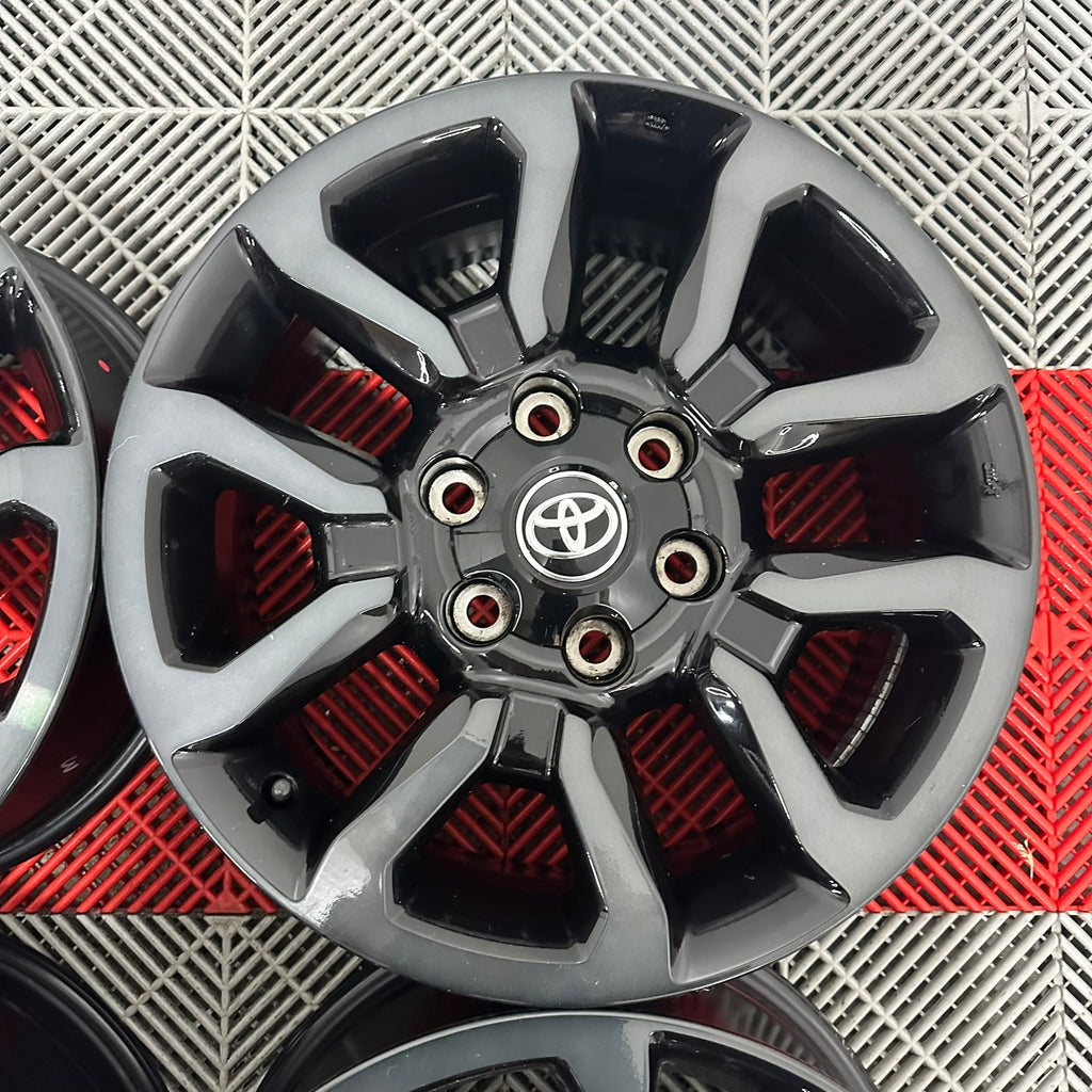 Jante Toyota Hilux Invincible R18 NOI