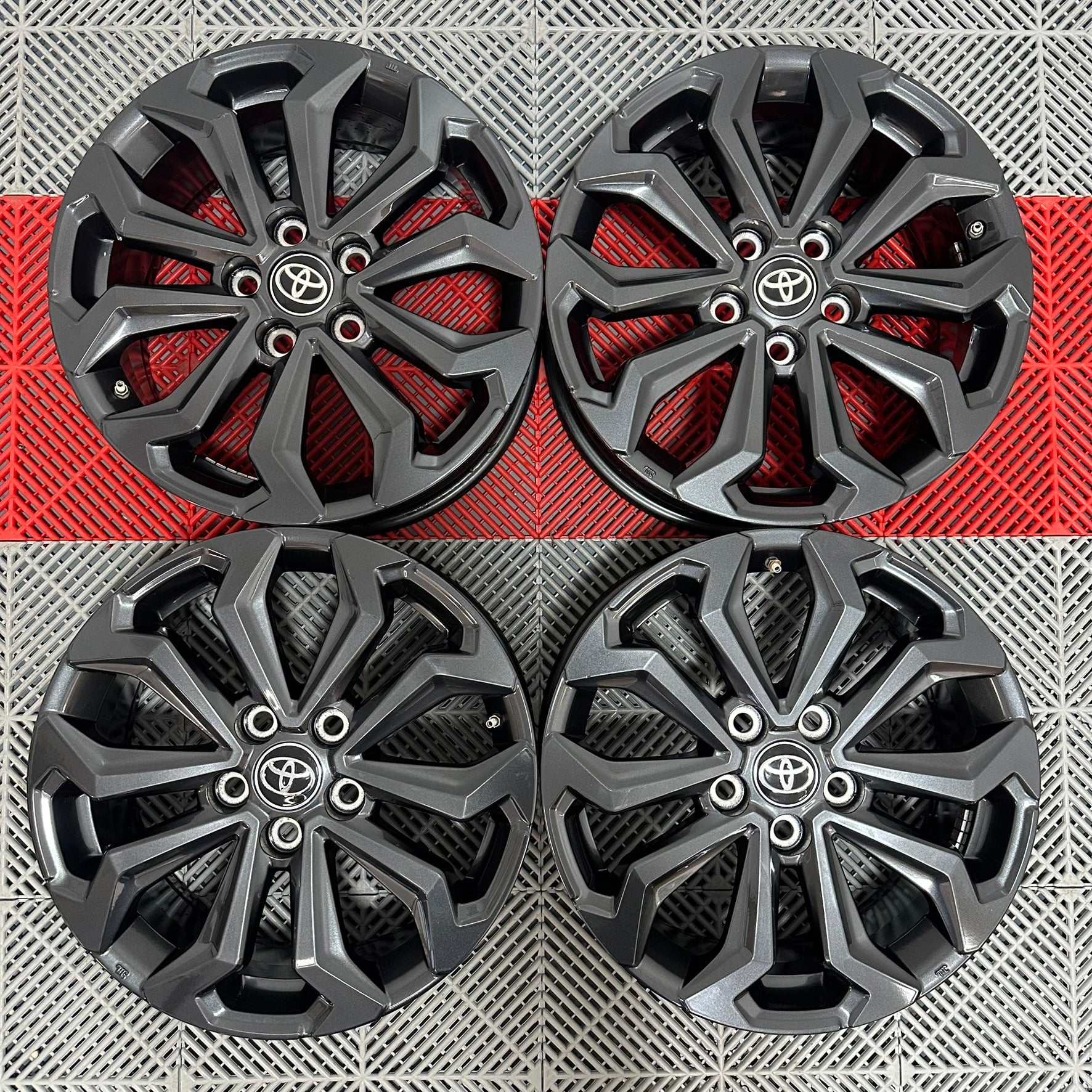 Jante Toyota Yaris Cross R17