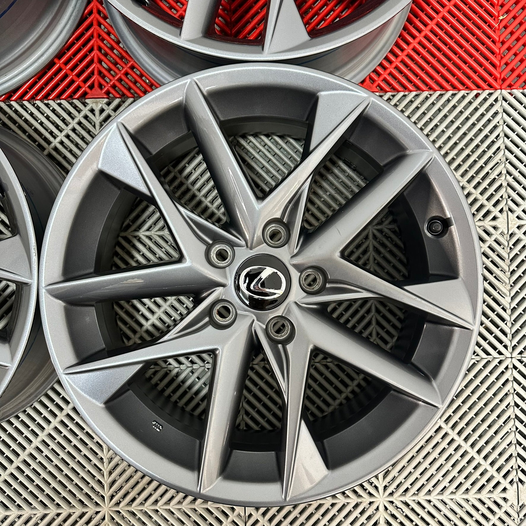 Jante Lexus LBX R17  7Jx17 ET40