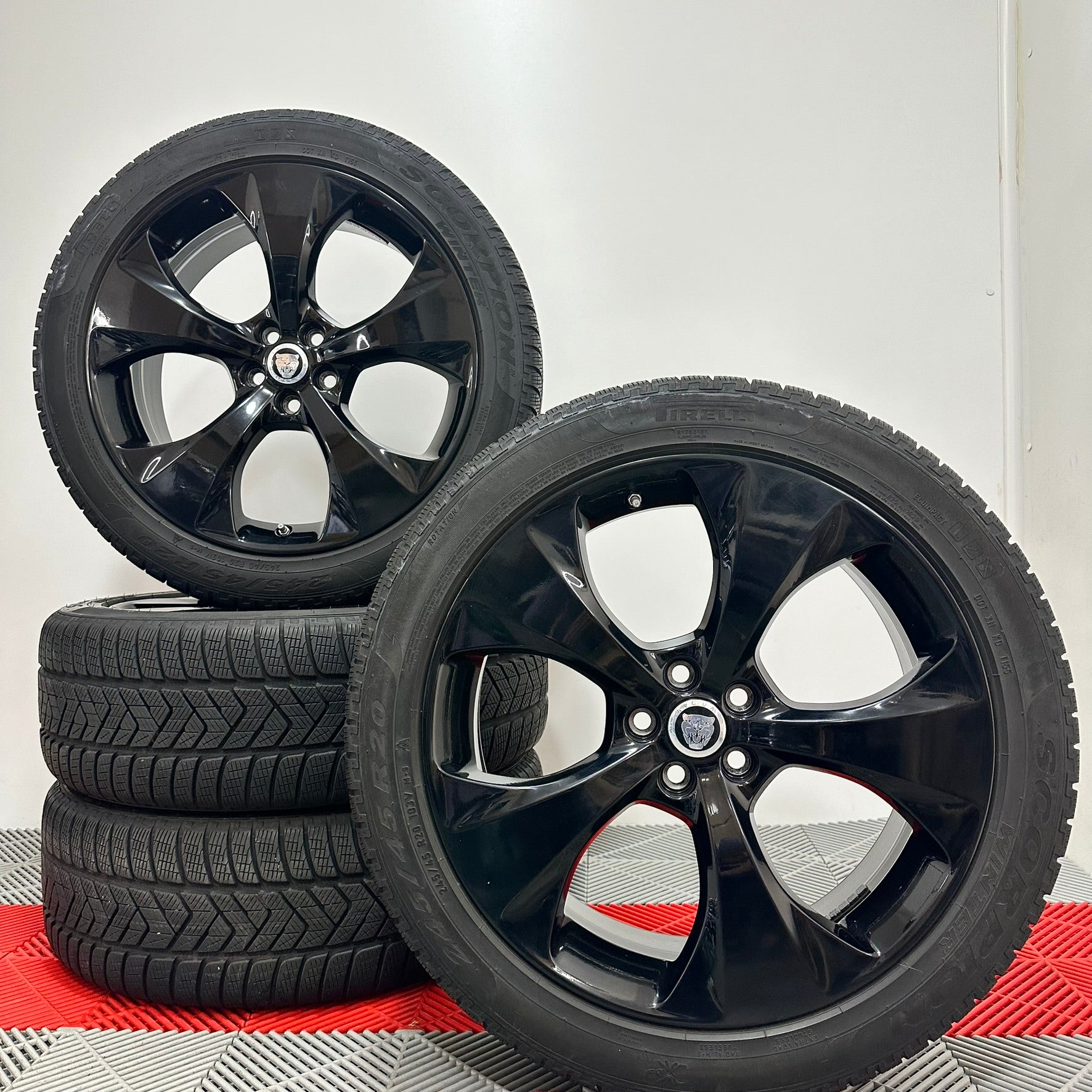 ❄️Jante Jaguar E Pace iarna 245 45 20