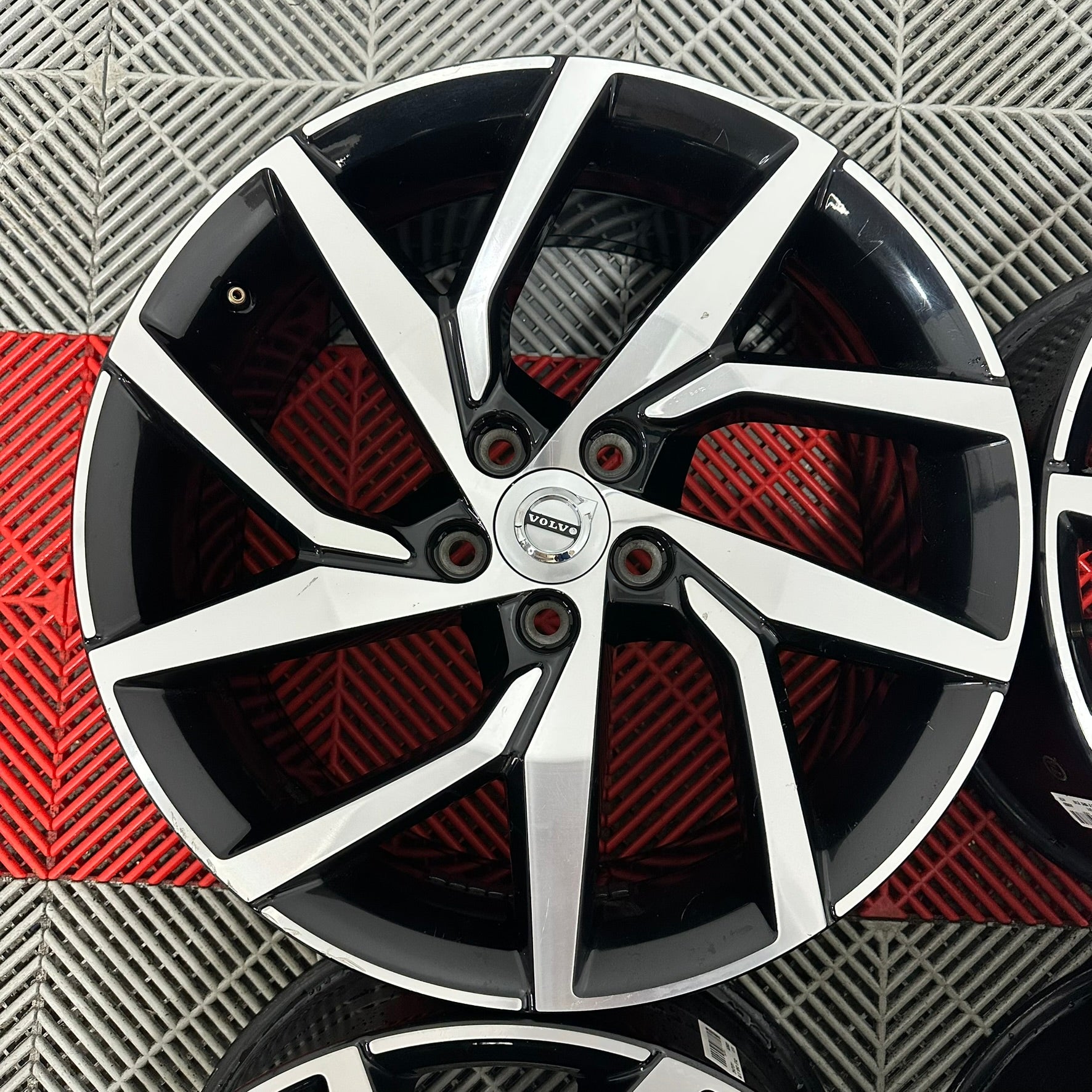 Jante Volvo R18 S60 V60 S90 V90  31471311