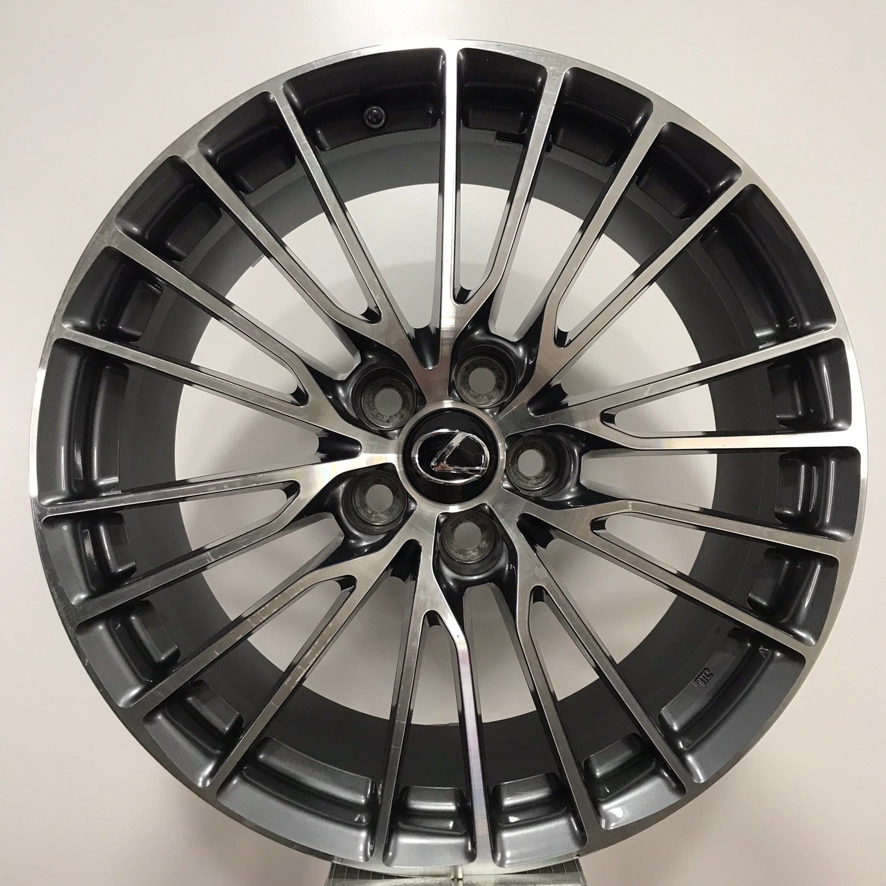 Jante Lexus GS F R19