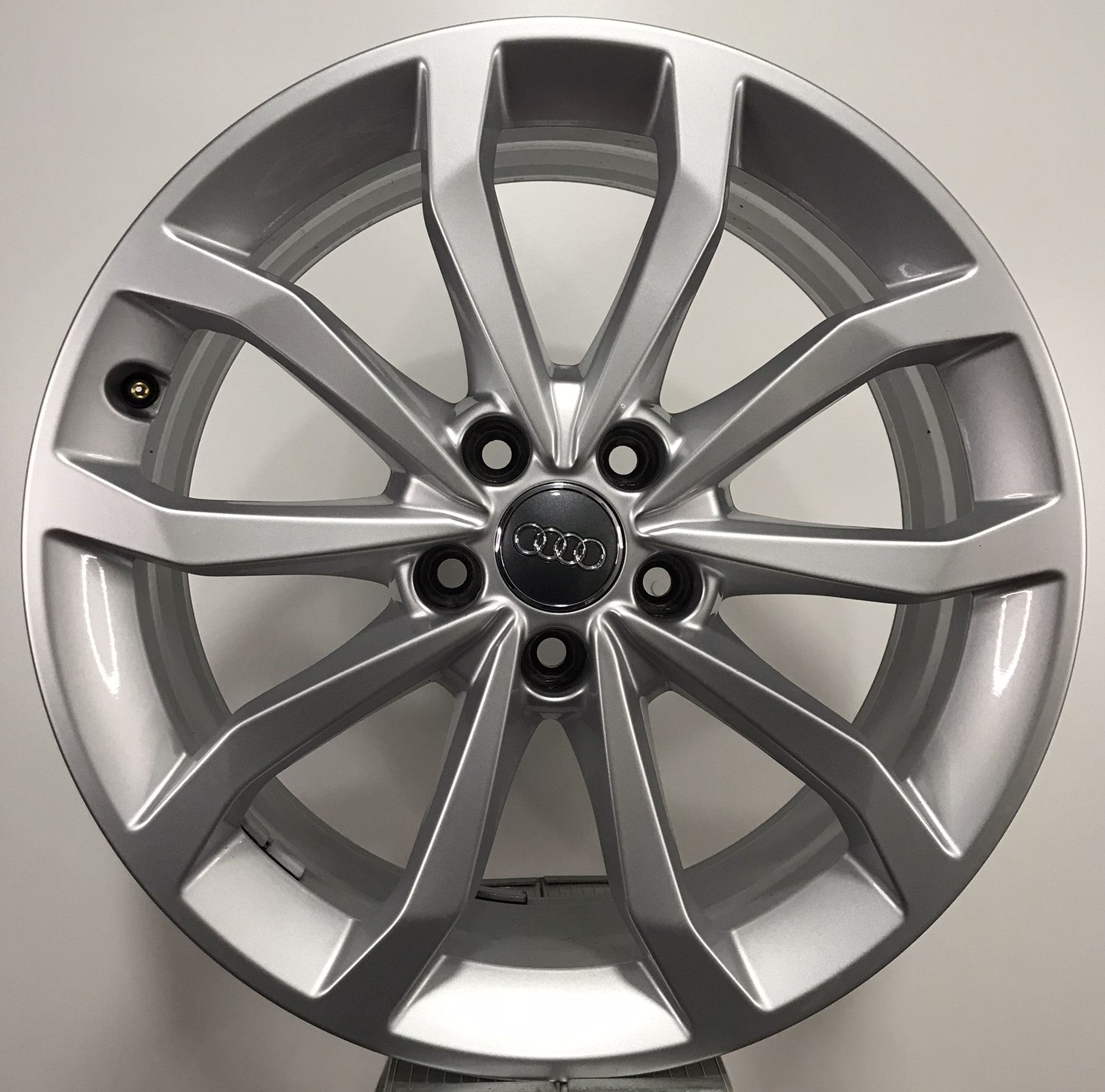 Jante Audi A4 B9 B8 R18