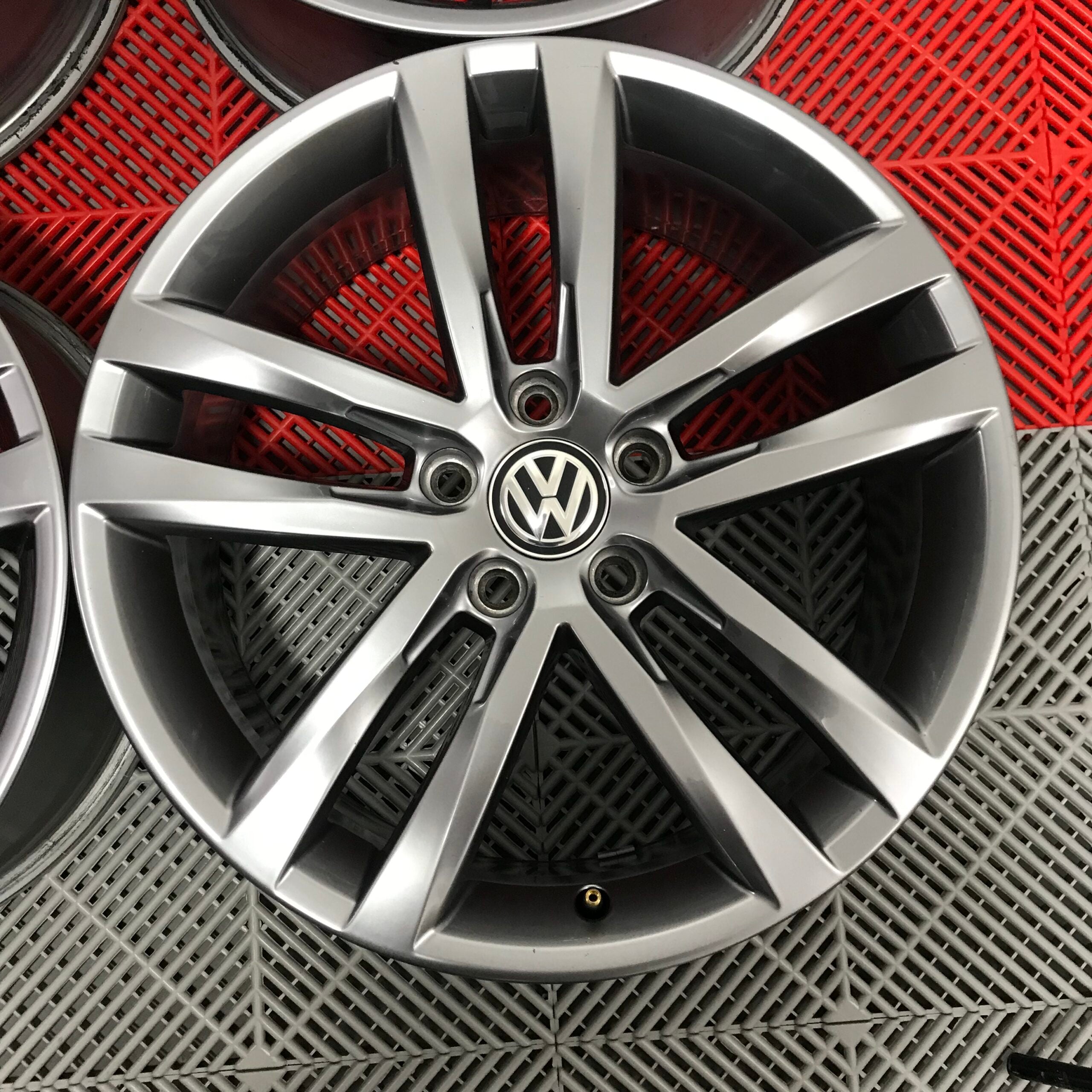 Jante VW Golf R18 "Salvador " T-Roc ID3 Jetta Passat