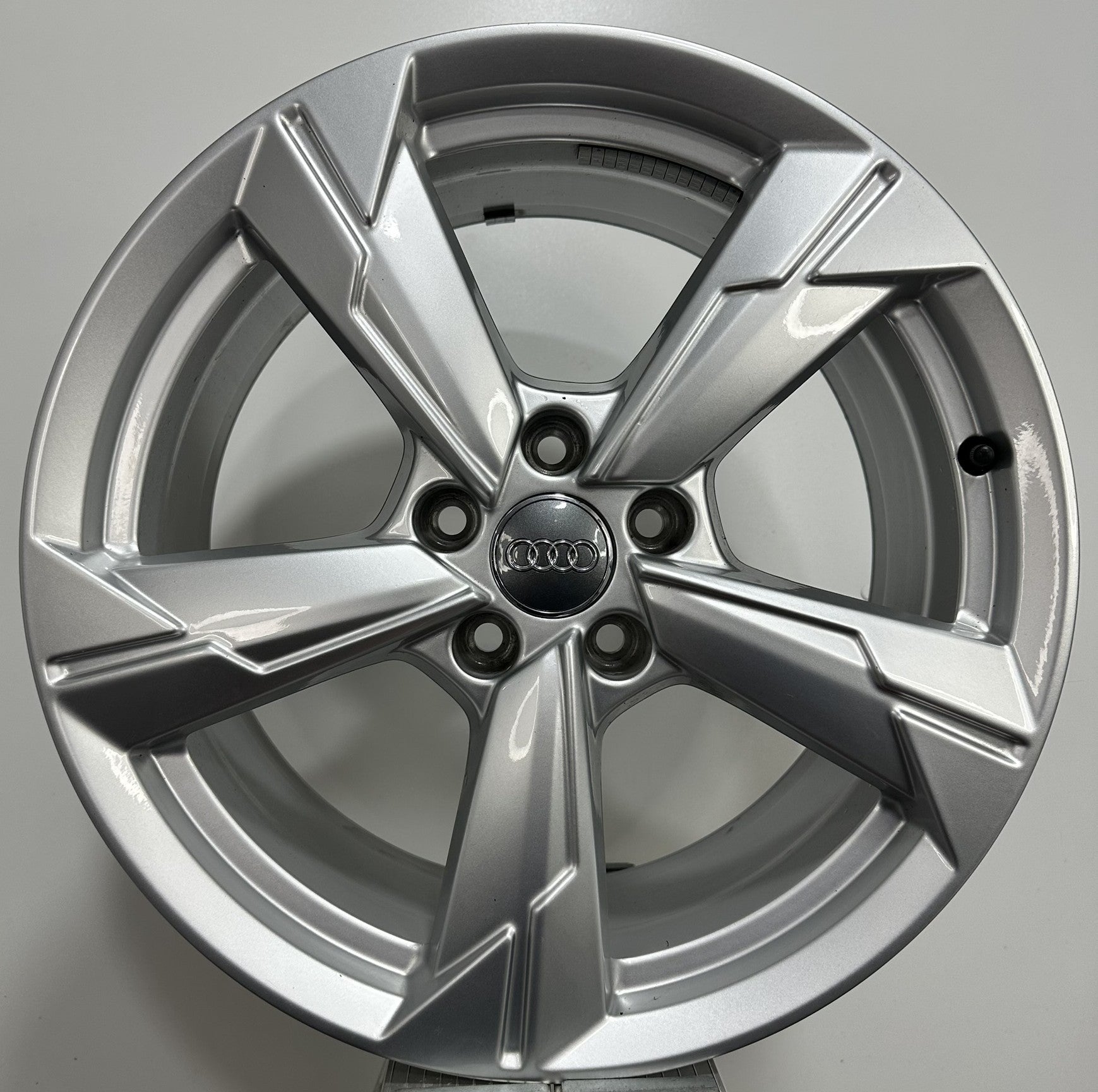 Jante Audi A6 4K C8 A4 Q5 R18