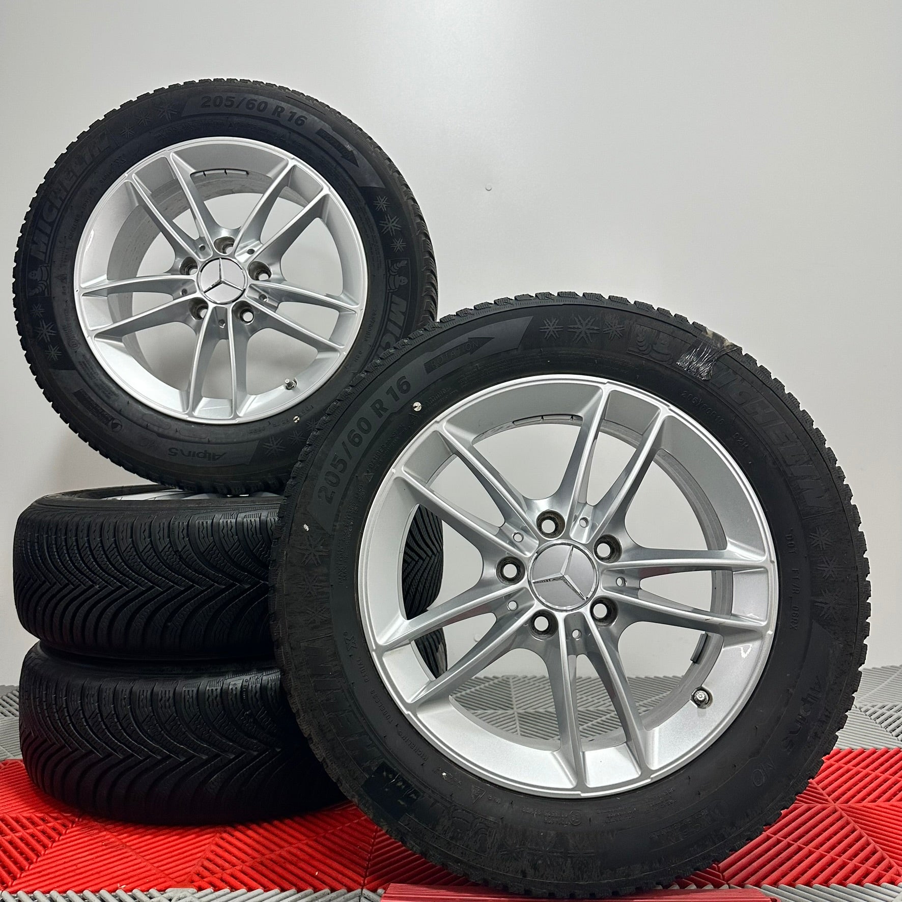 ❄️Jante Mercedes A B Class CLA iarna 205 60 R16