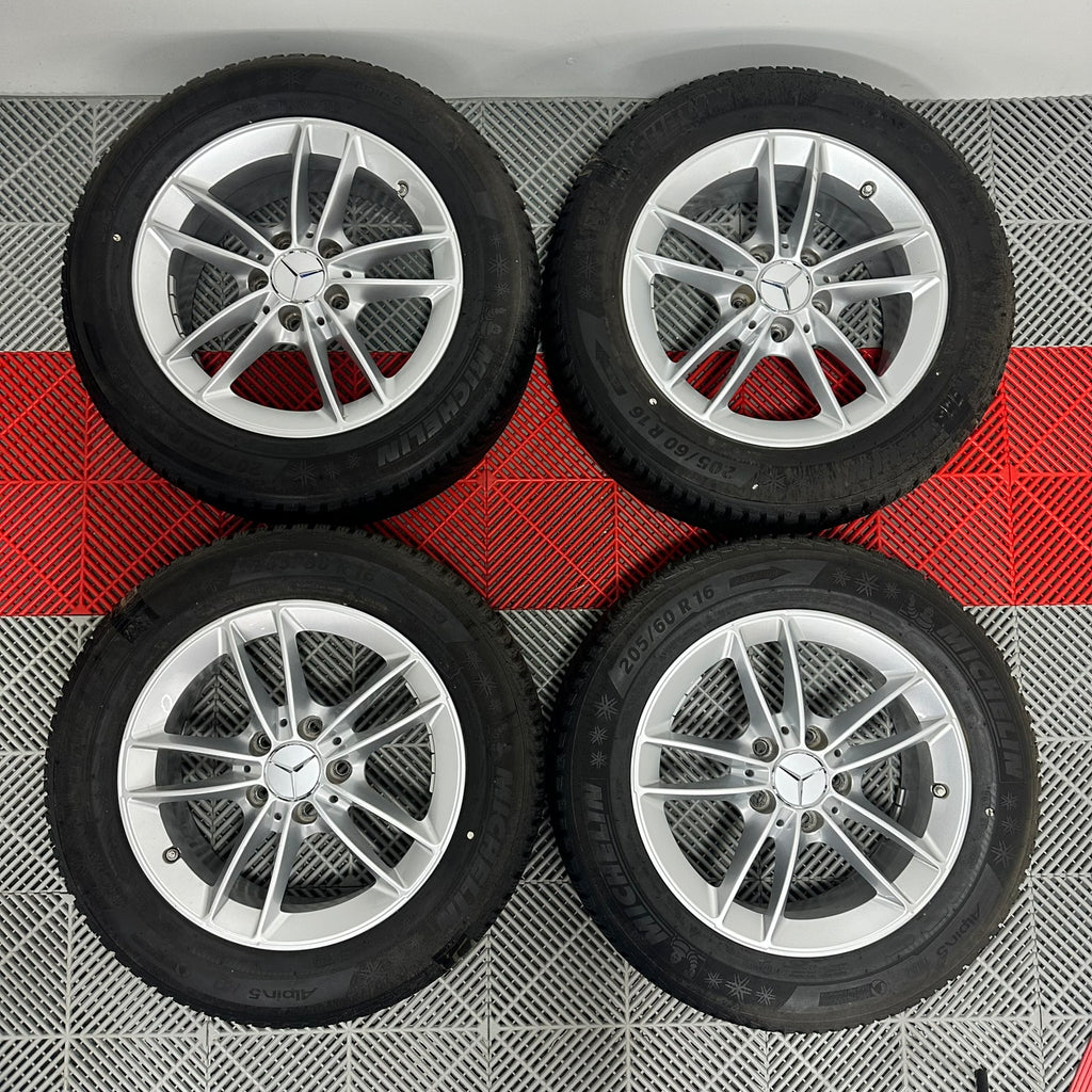 ❄️Jante Mercedes A B Class CLA iarna 205 60 R16