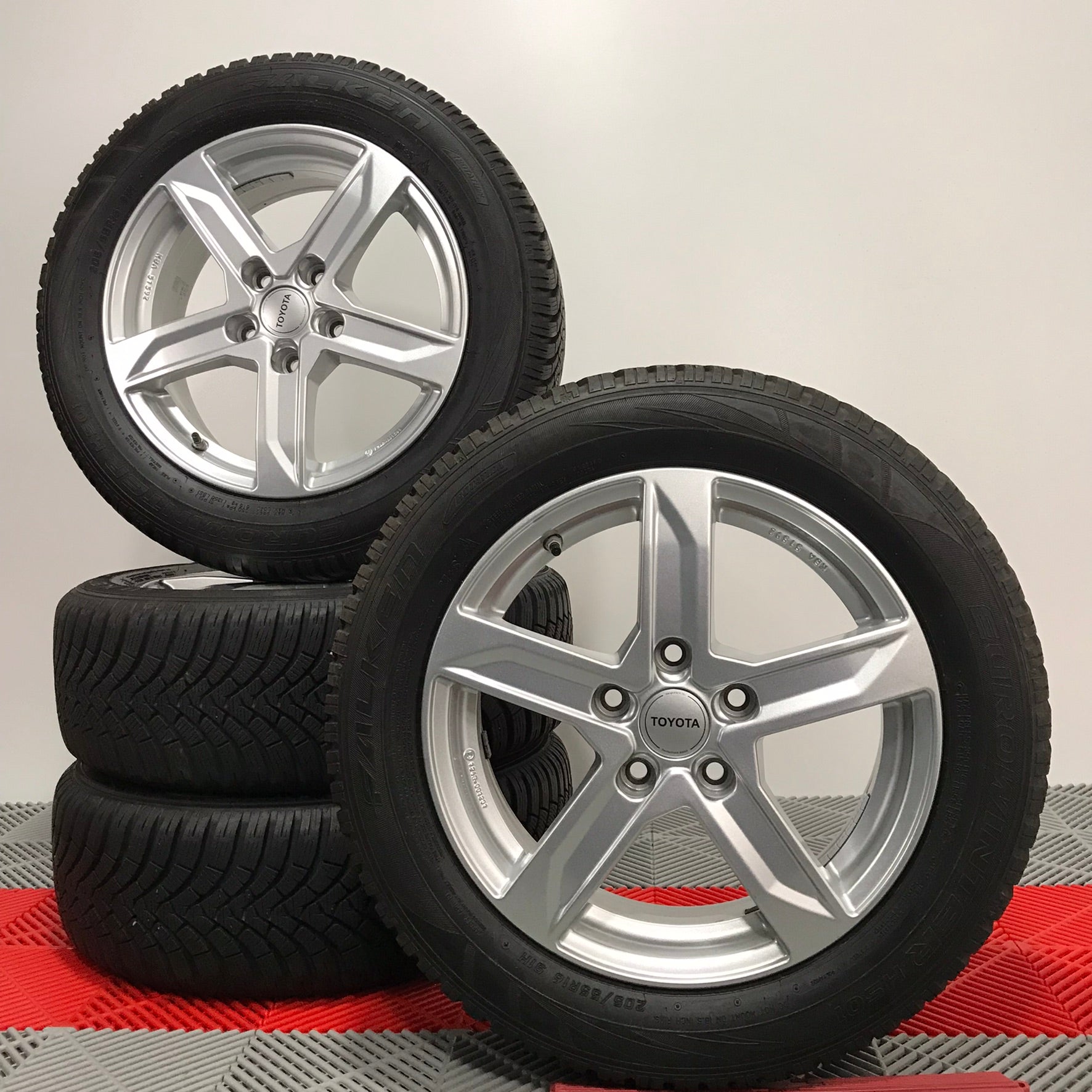 ❄️Jante Toyota R16 Auris Corolla Avensis Prius+  205/55 R16