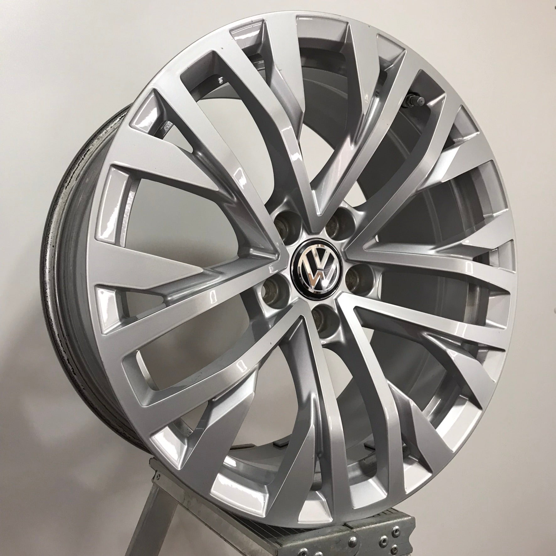 Jante VW Touareg III R18