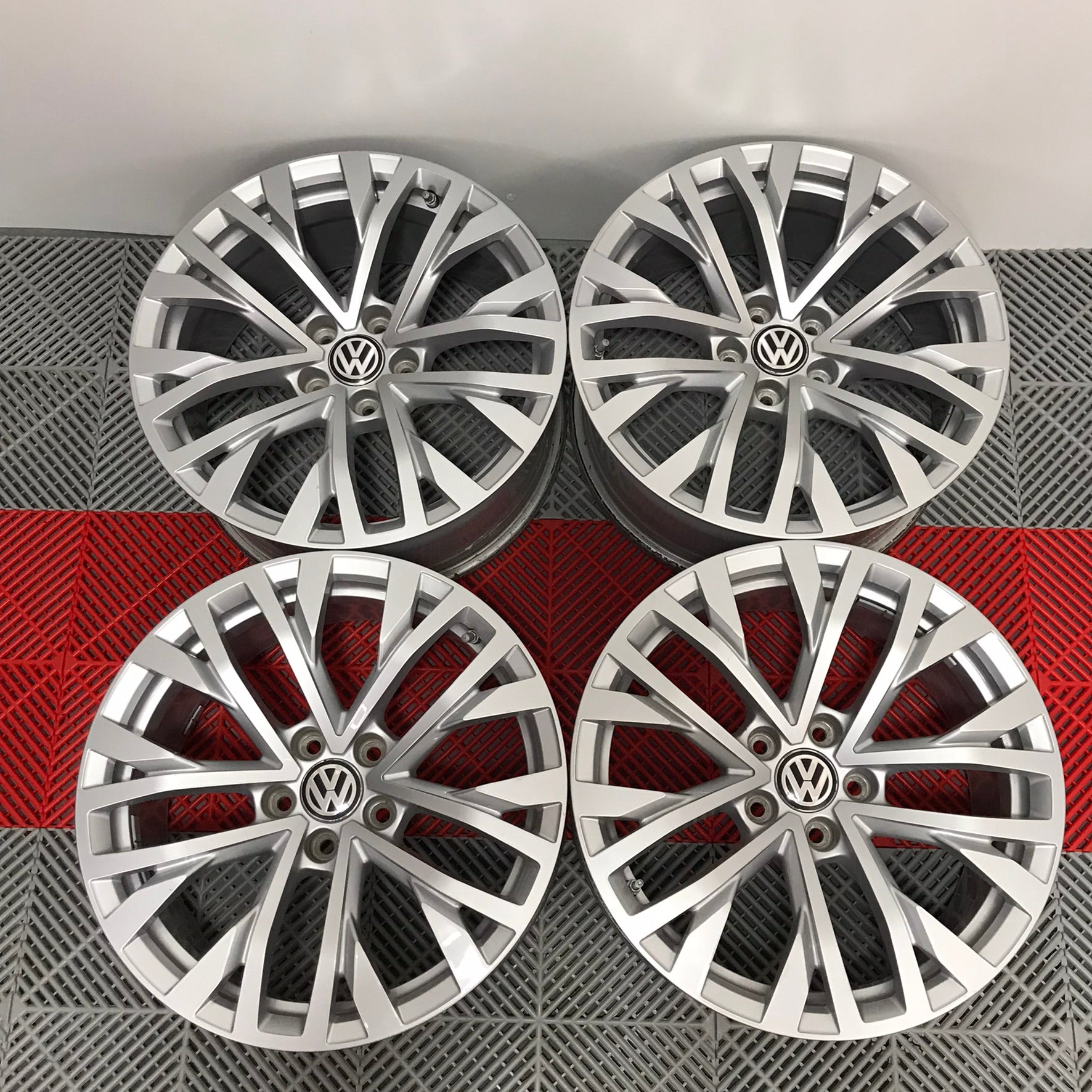 Jante VW Touareg III R18