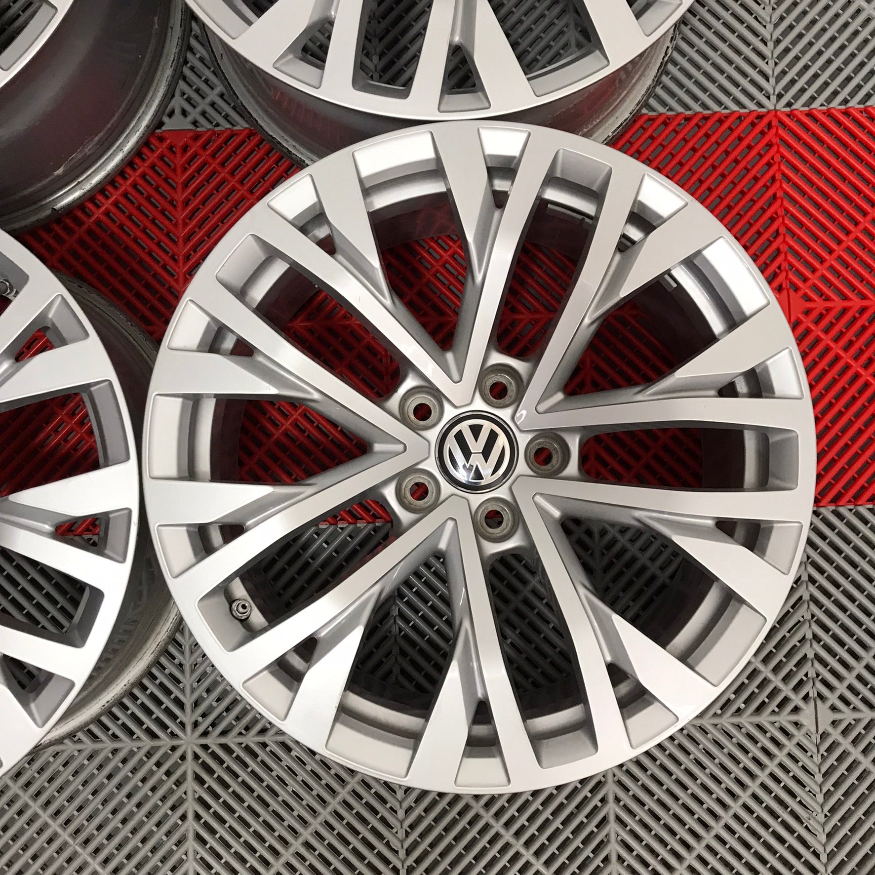 Jante VW Touareg III R18