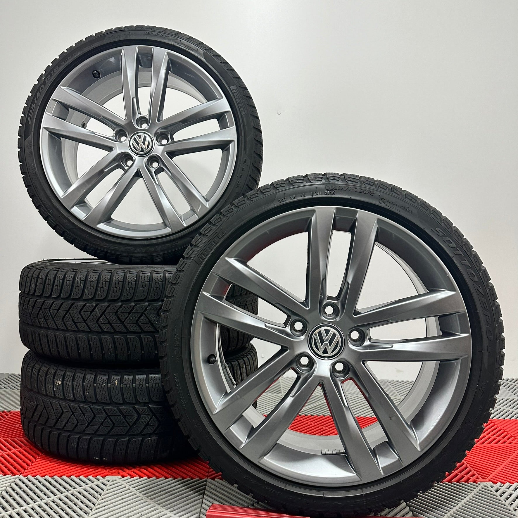 ❄️Jante VW Golf 7 8 GTI "Salvador" iarna 225 40 18