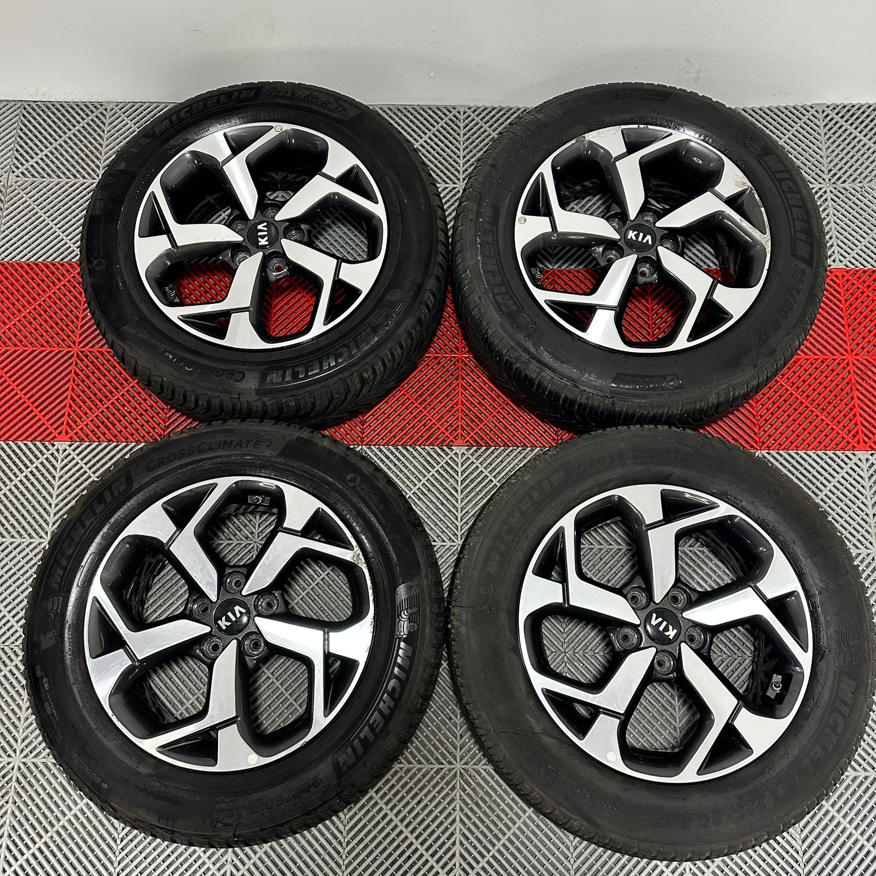 Jante Kia Sportage R17 anv all seasons 225 60 17