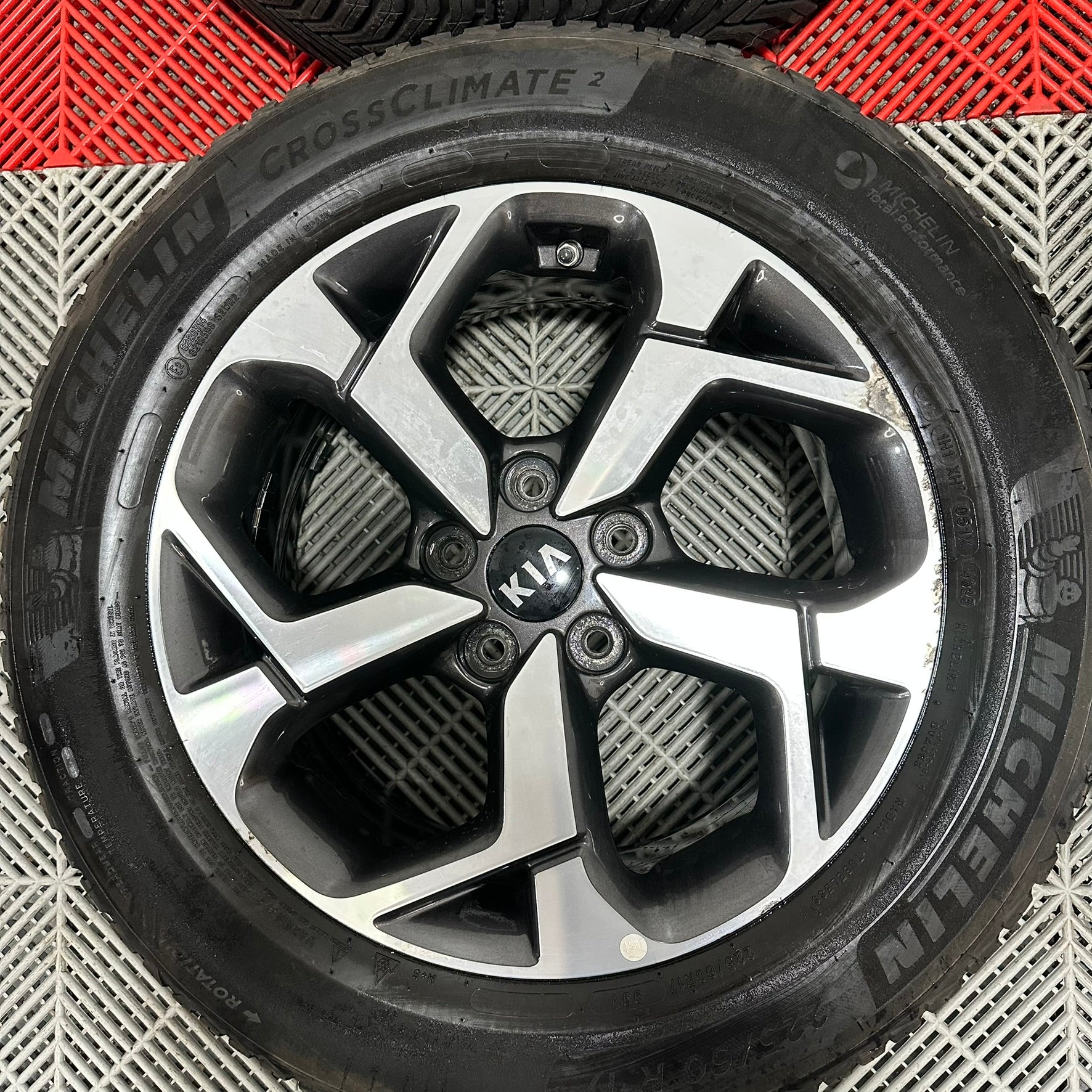 Jante Kia Sportage R17 anv all seasons 225 60 17