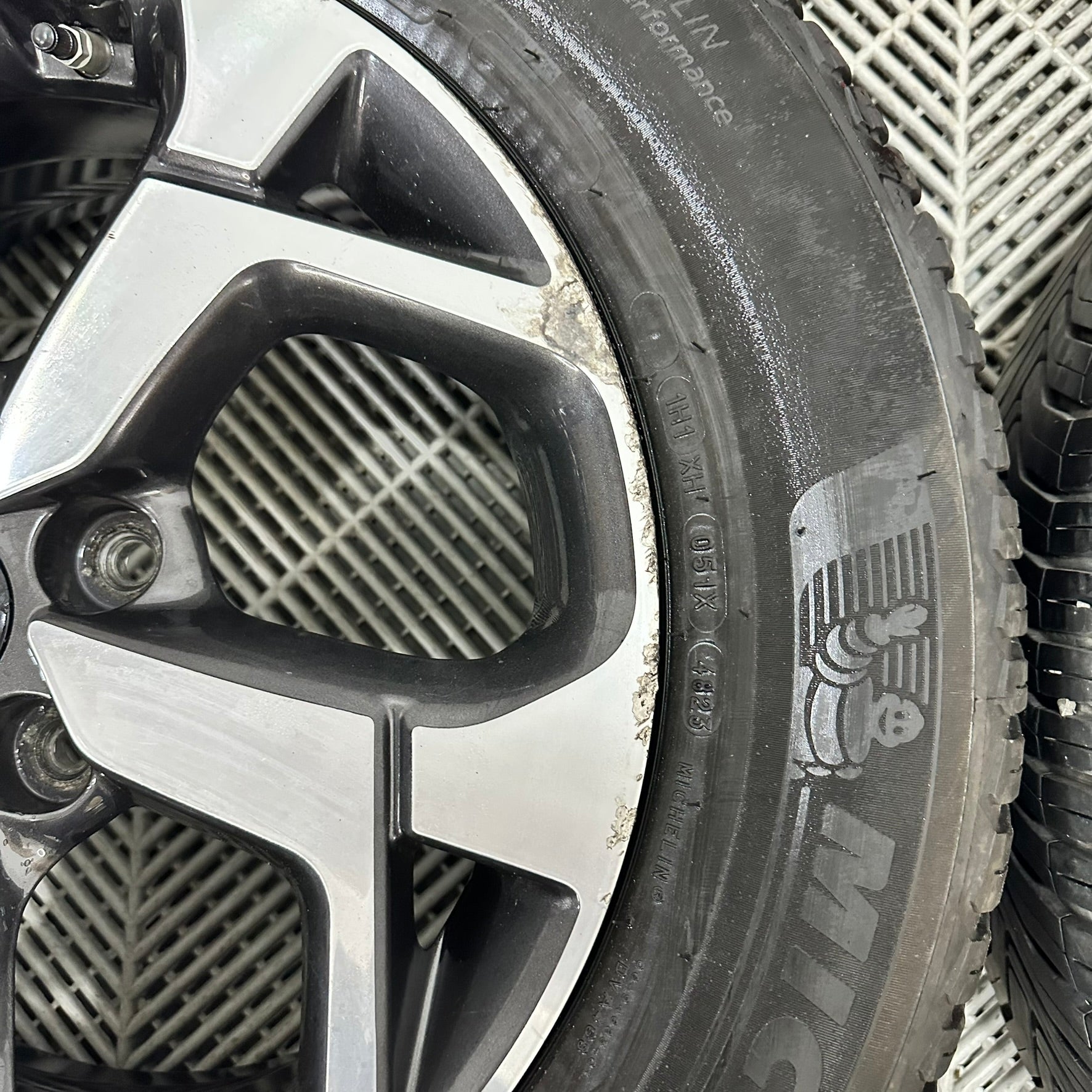 Jante Kia Sportage R17 anv all seasons 225 60 17