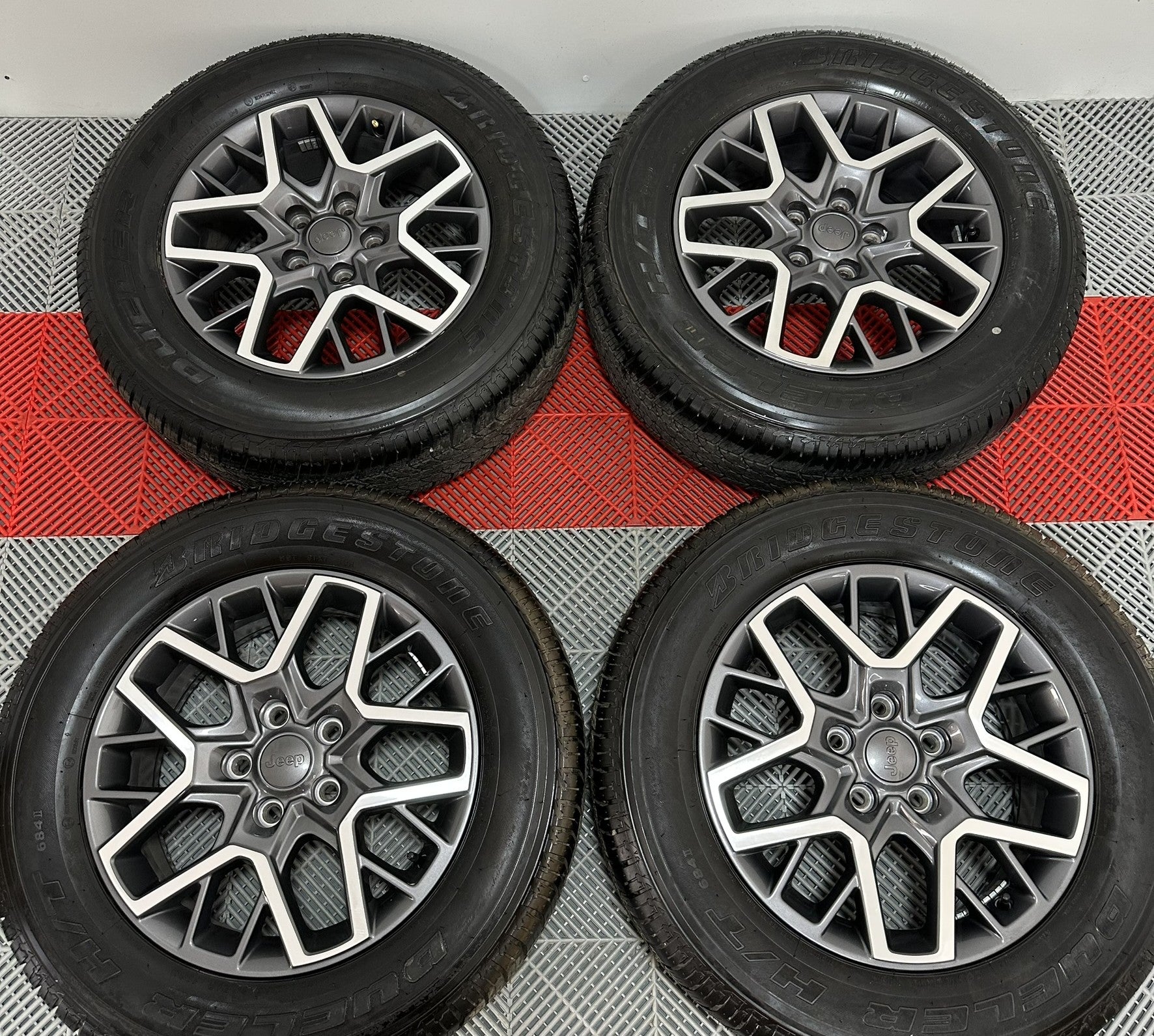 ☀️Jante Jeep Grand Cherokee R18 anv vara 265/60 R18