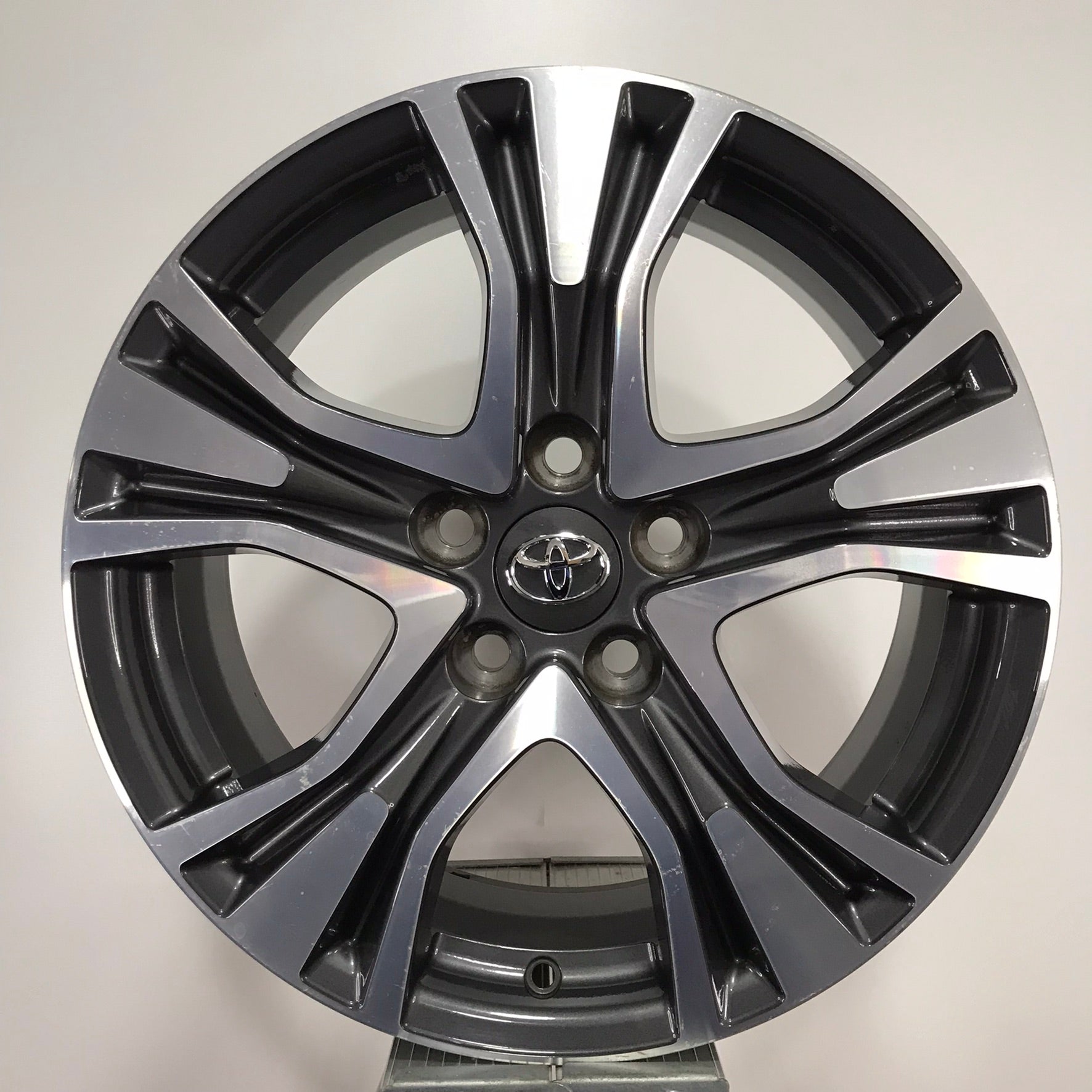 Janta Toyota R17  7Jx17 ET39 RAV 4 C HR "Poseidon"