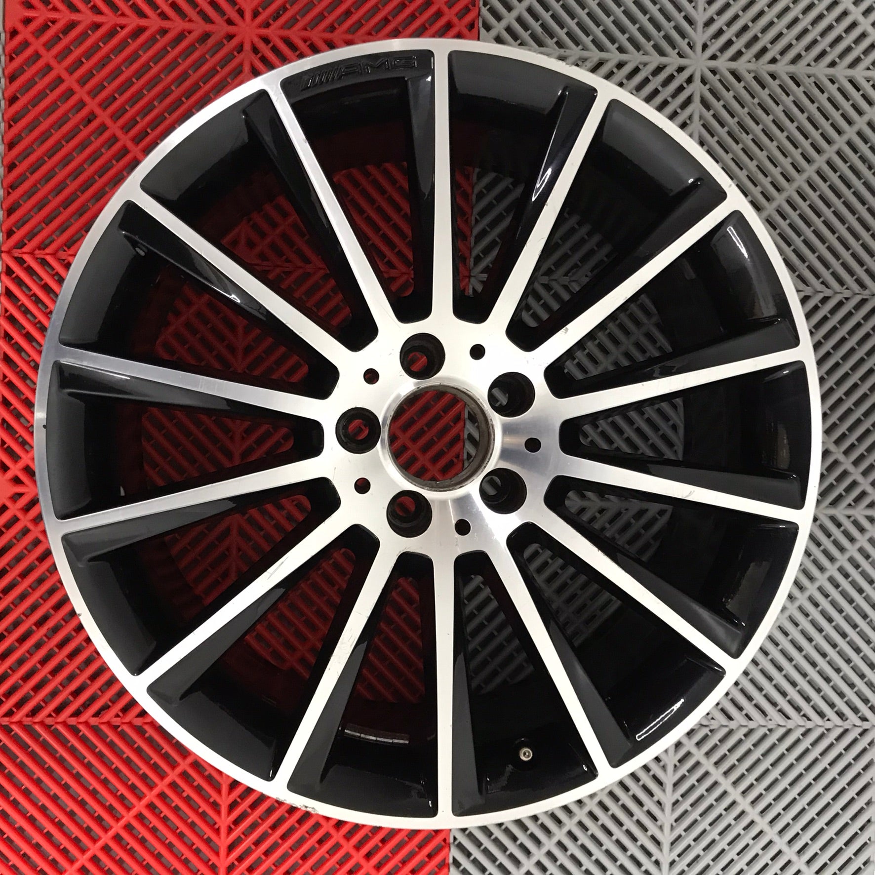 Janta Mercedes AMG R19 7.5Jx19 ET33 C Class w205