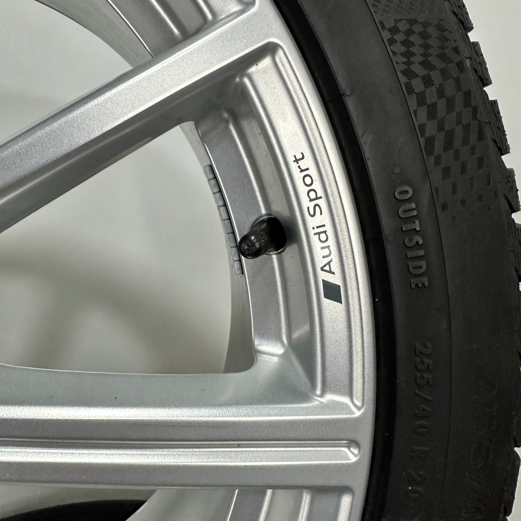 ❄️Jante Audi Q3 NOI iarna 255/40 R20 SQ3 RSQ3
