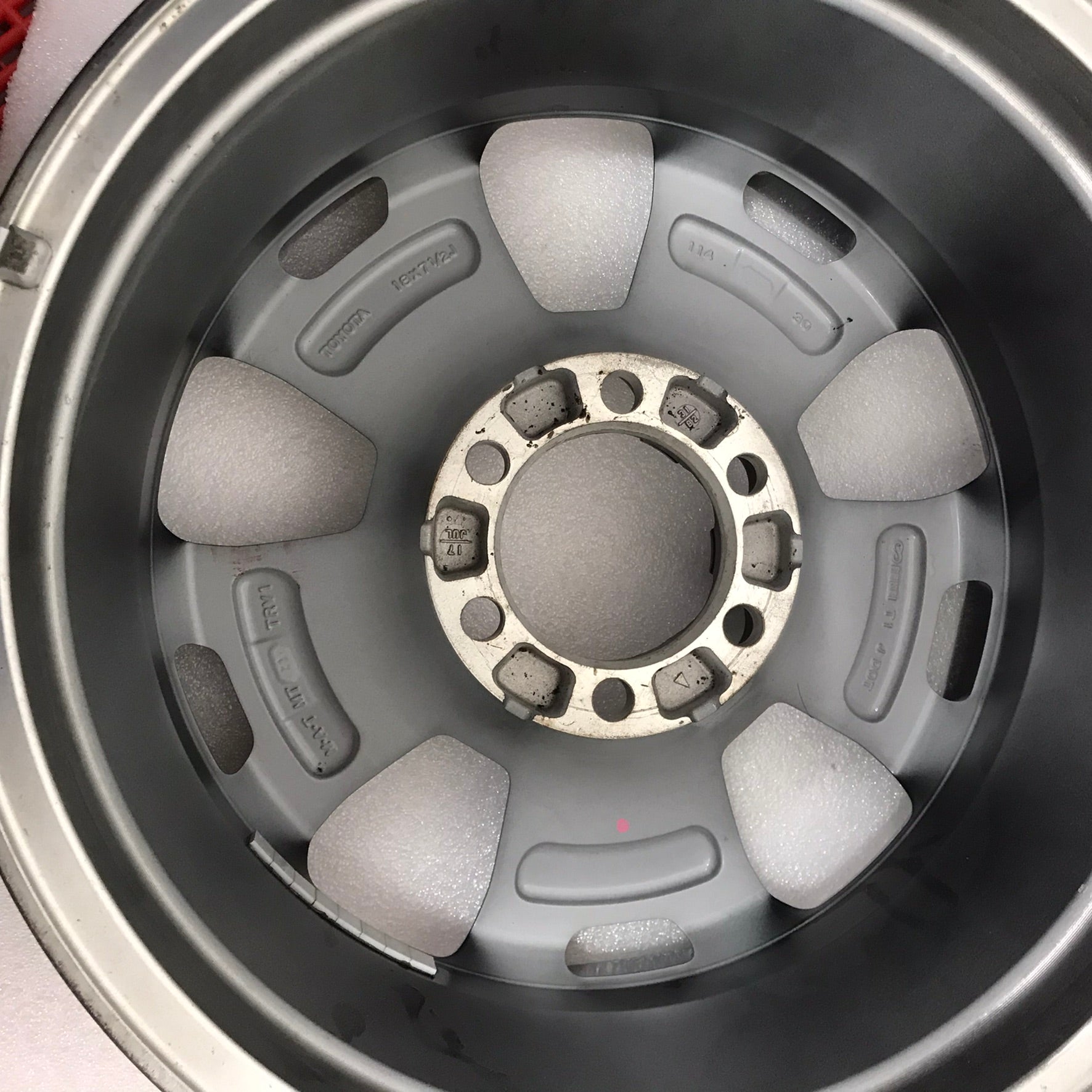 Janta Toyota Hilux  R18 7.5Jx18 ET30 Enkei Land cruiser 6x139.7