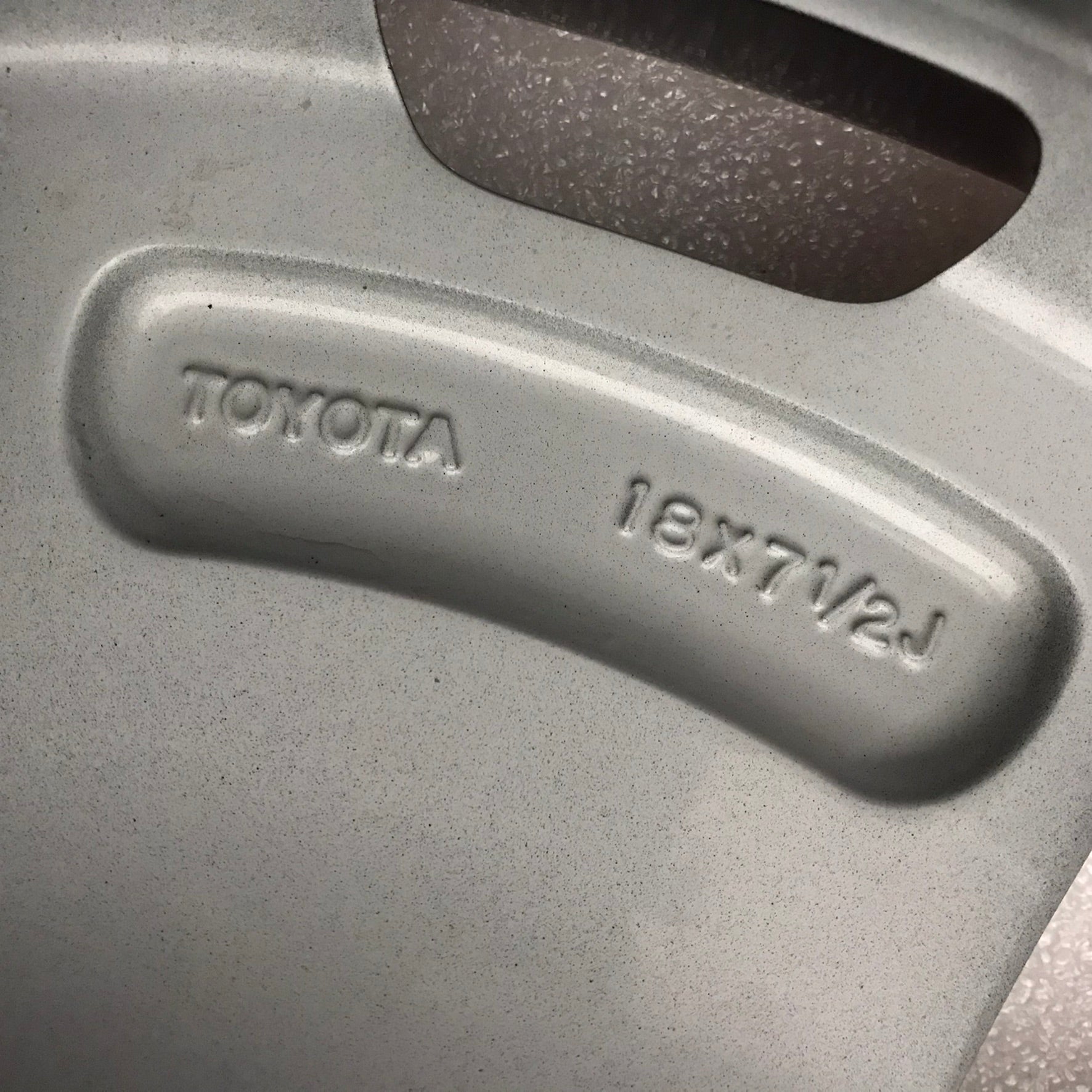 Janta Toyota Hilux  R18 7.5Jx18 ET30 Enkei Land cruiser 6x139.7
