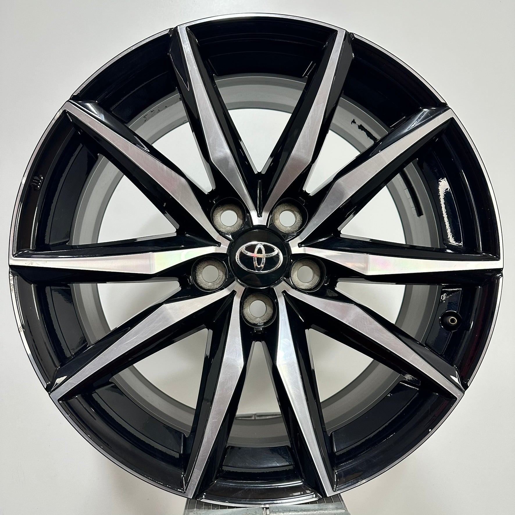 Jante Toyota Corolla GR R18 E210 2019-2025