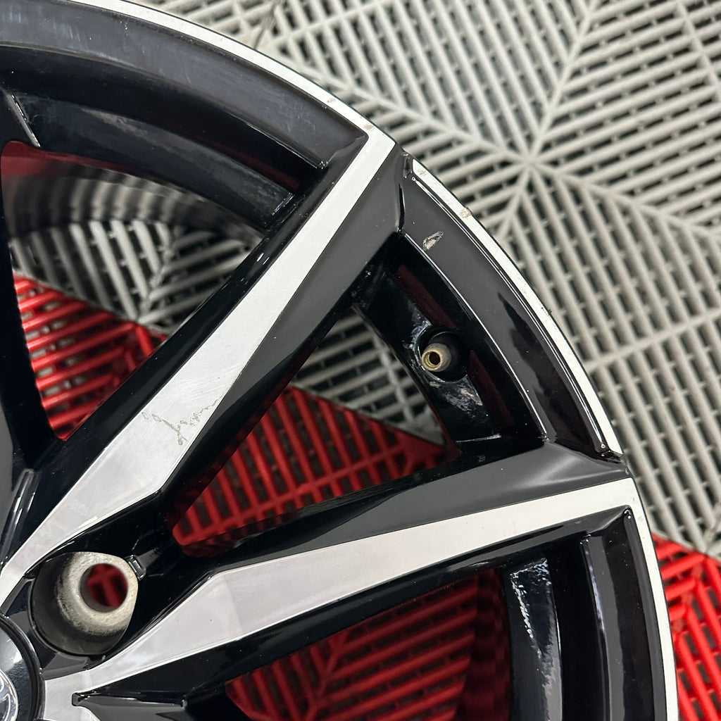 Jante Toyota Corolla GR R18 E210 2019-2025