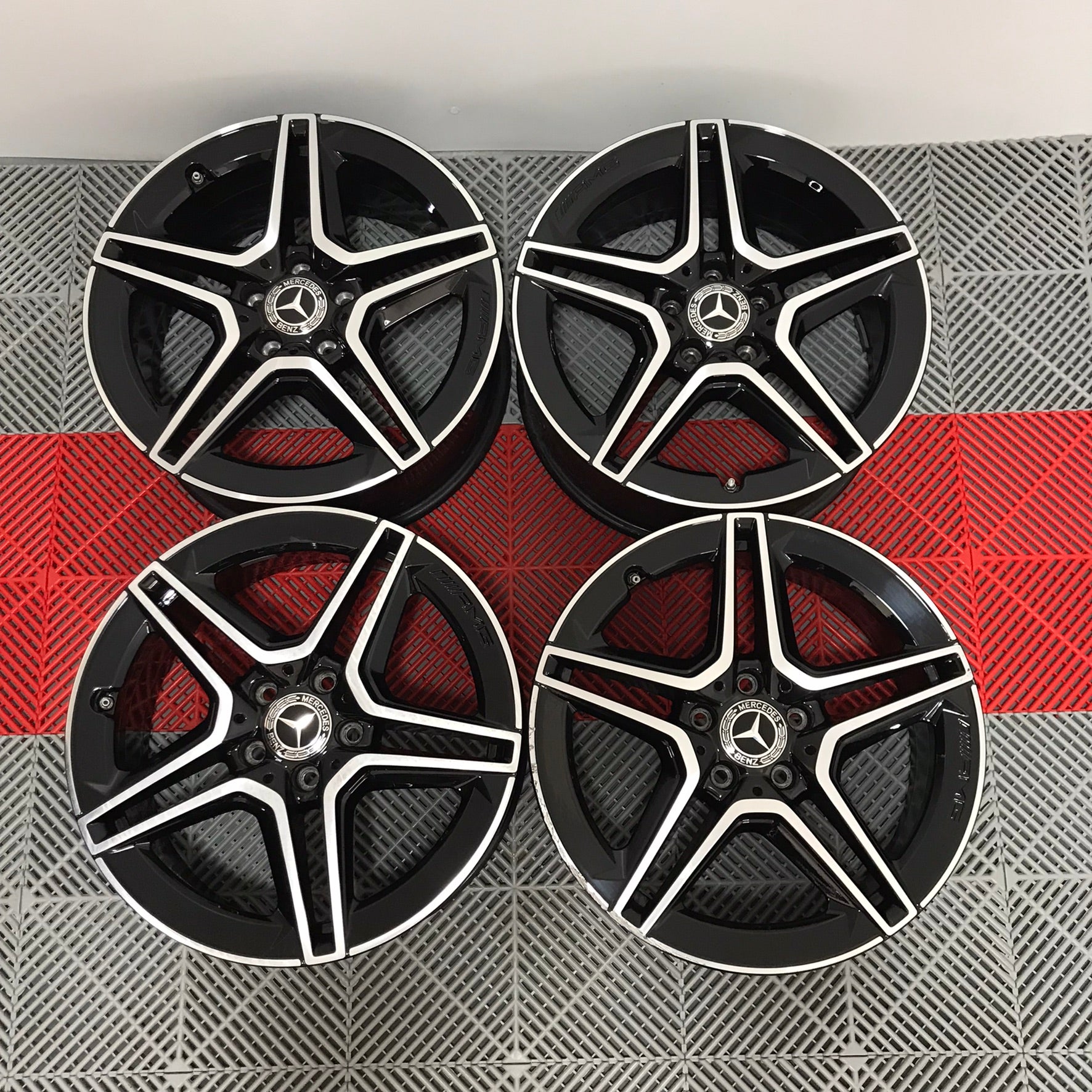 Jante Mercedes CLA A B V Class AMG R18