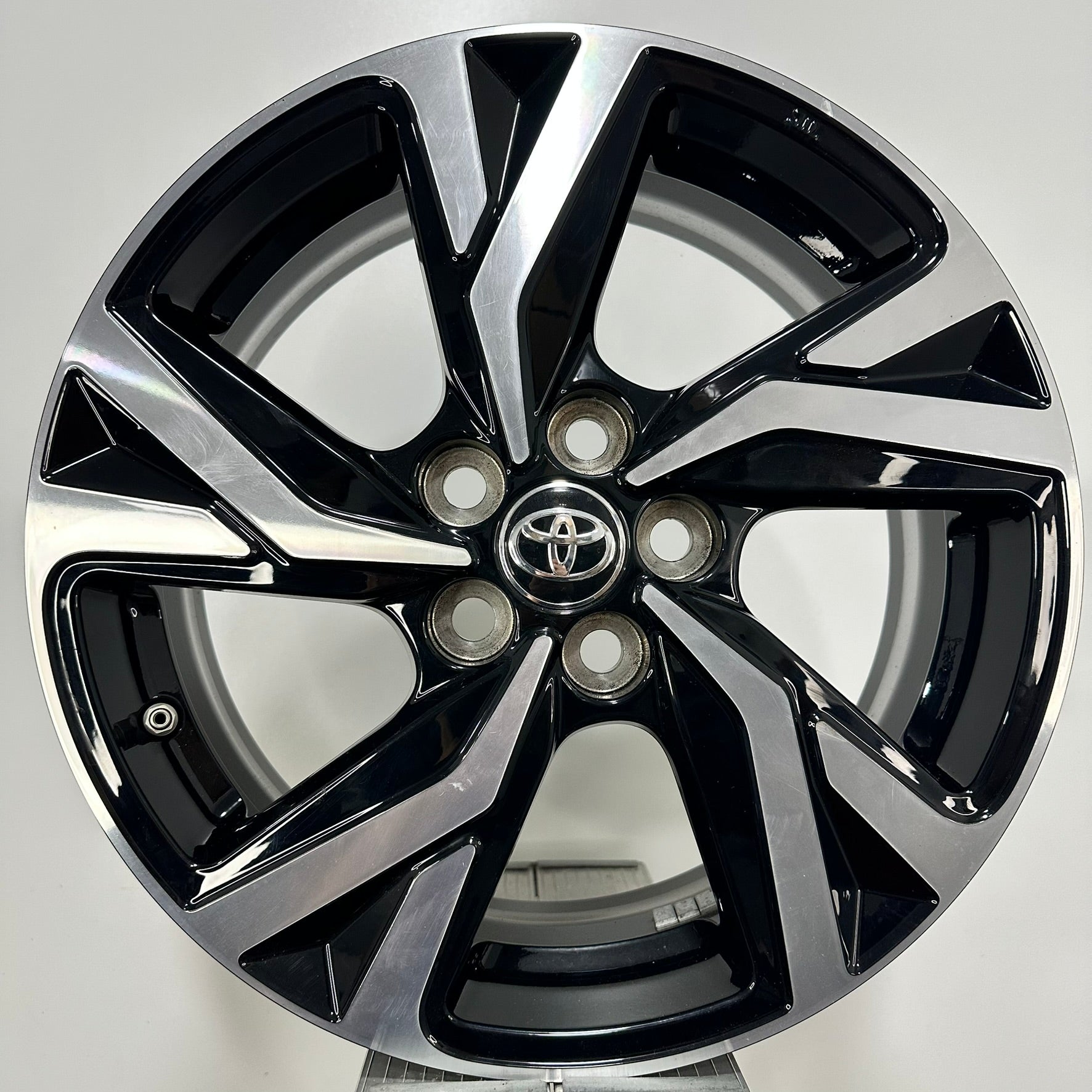 Jante Toyota Yaris R16 XP210