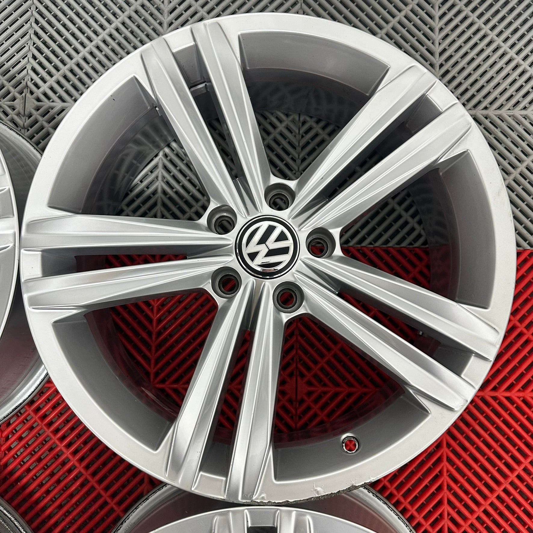 Jante VW Tiguan R18 "Sebring"