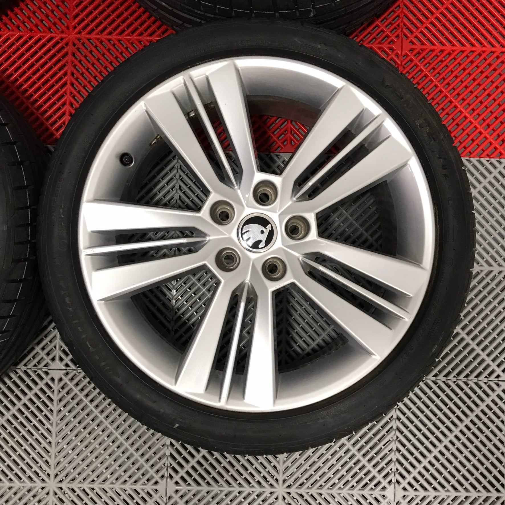 ☀️Jante Skoda Octavia anv vara 225/40 R18 VW Passat