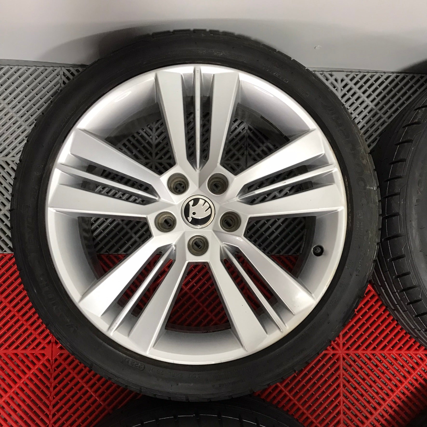 ☀️Jante Skoda Octavia anv vara 225/40 R18 VW Passat