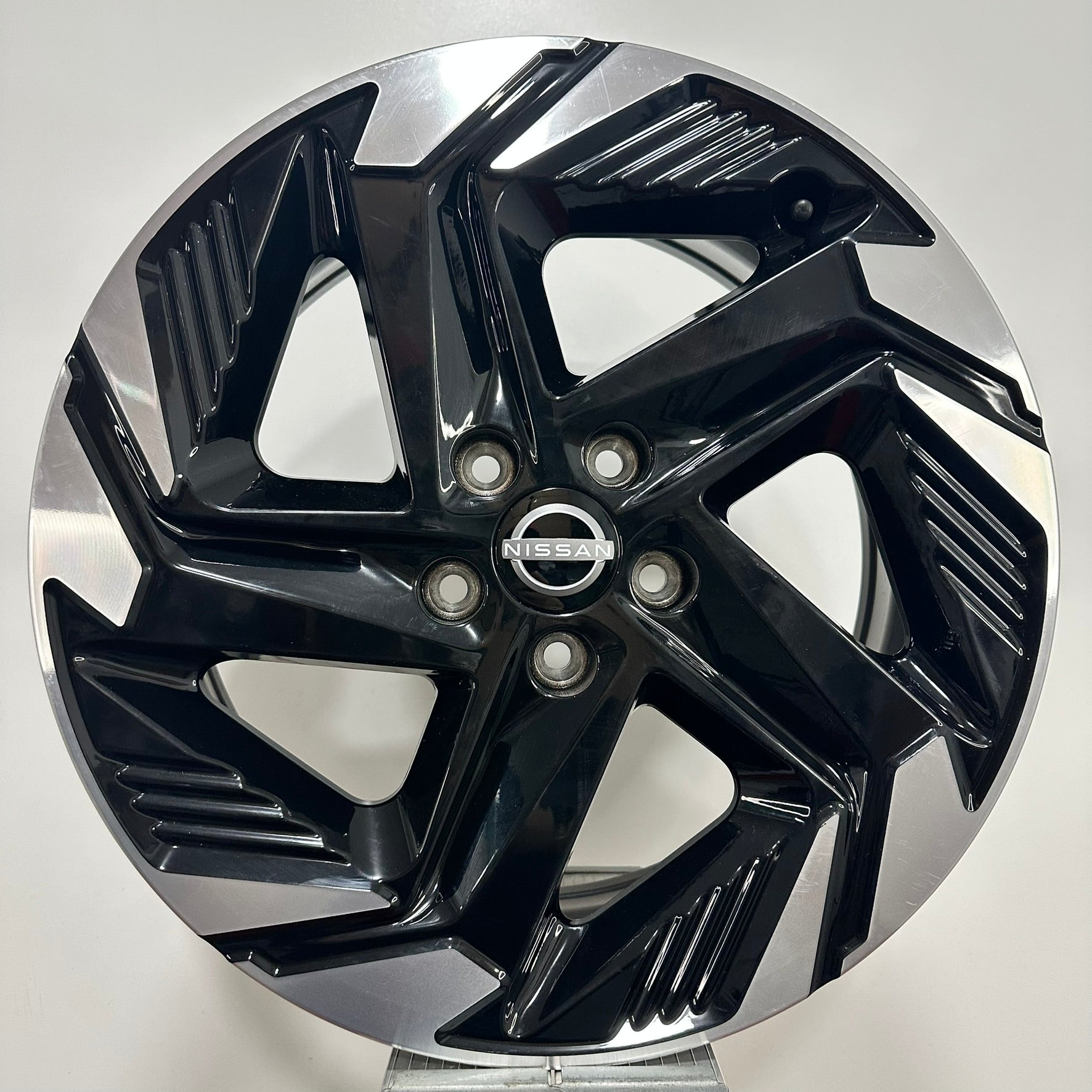 Jante Nissan Qashqai J12 R18