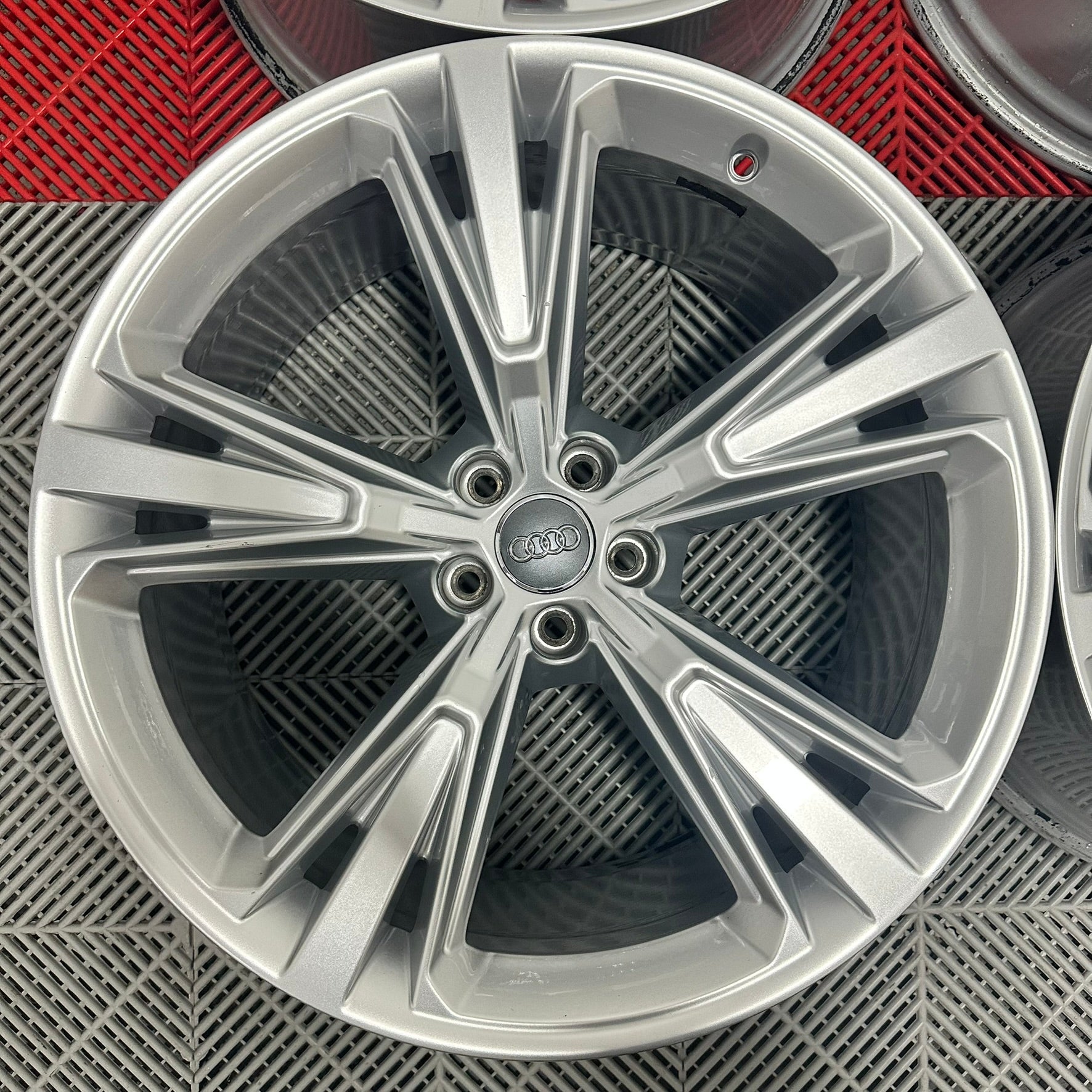 Jante Audi Q8 SQ8 R 21