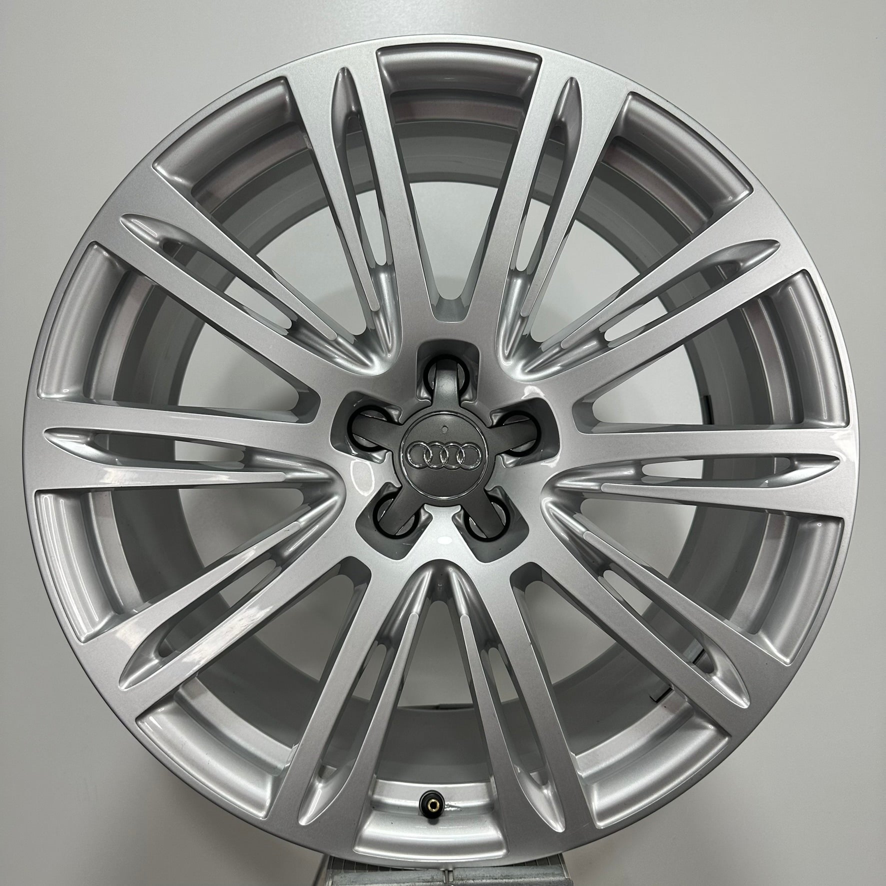 ❄️Jante Audi A8 D5  S-Line R20