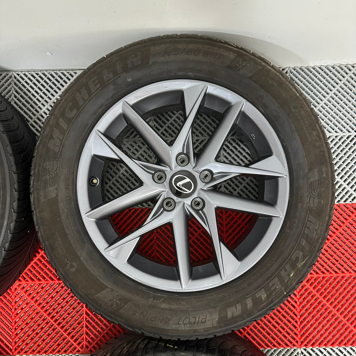 ❄️Jante Lexus LBX R17 anvelope iarna 225/60 R17
