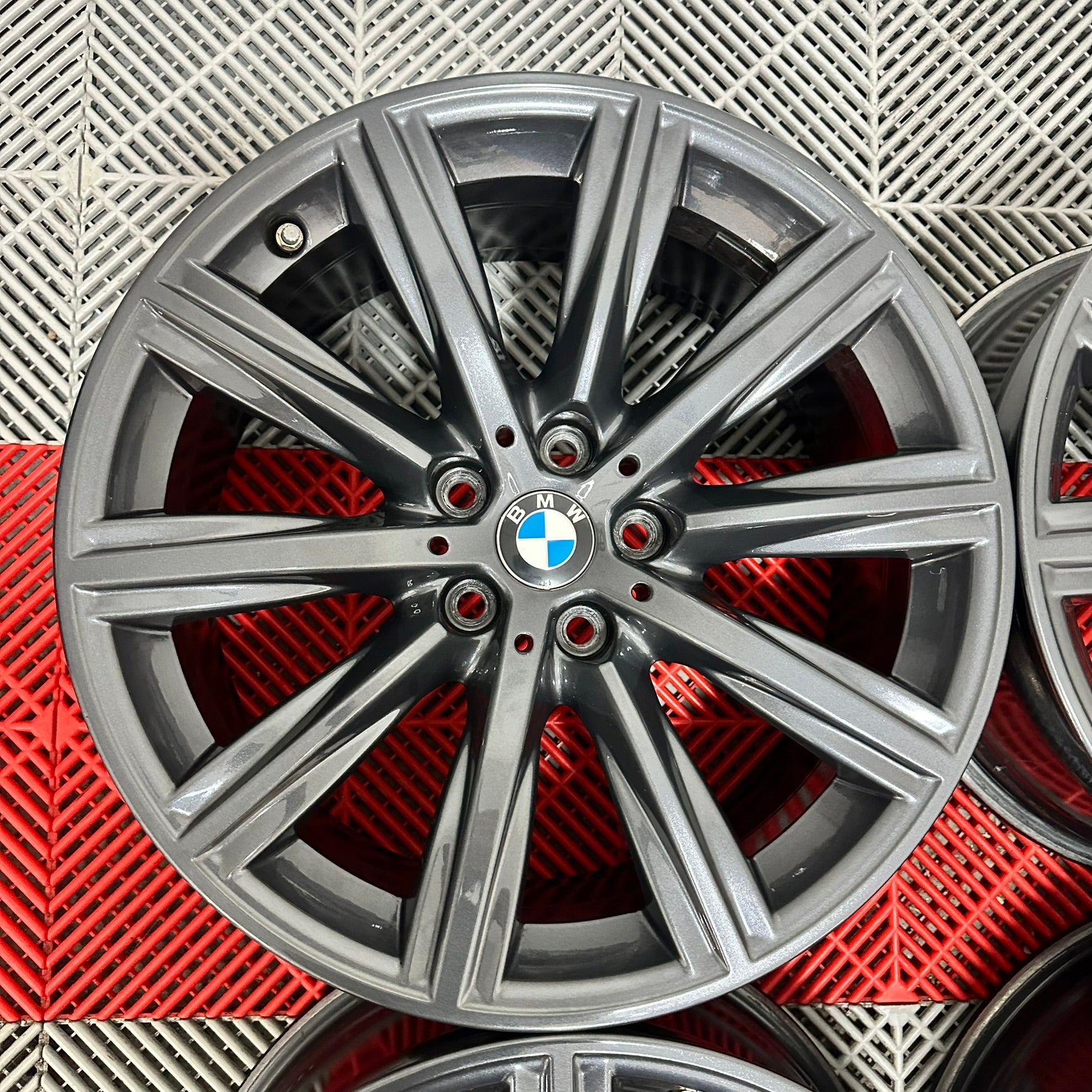 Jante BMW Seria 5 G30 G31 R18