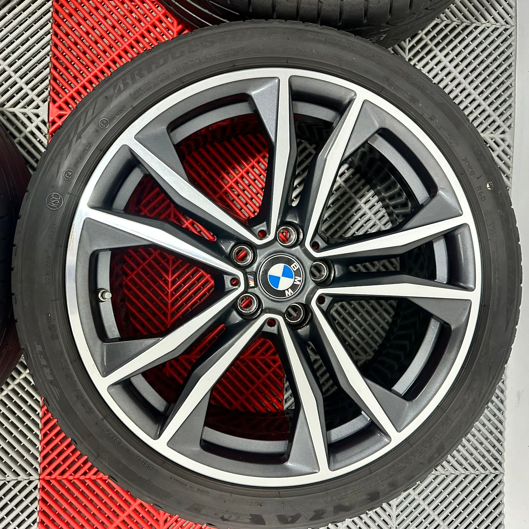 ☀️Jante BMW X1 X2 R19 M anv vara 225 45 19